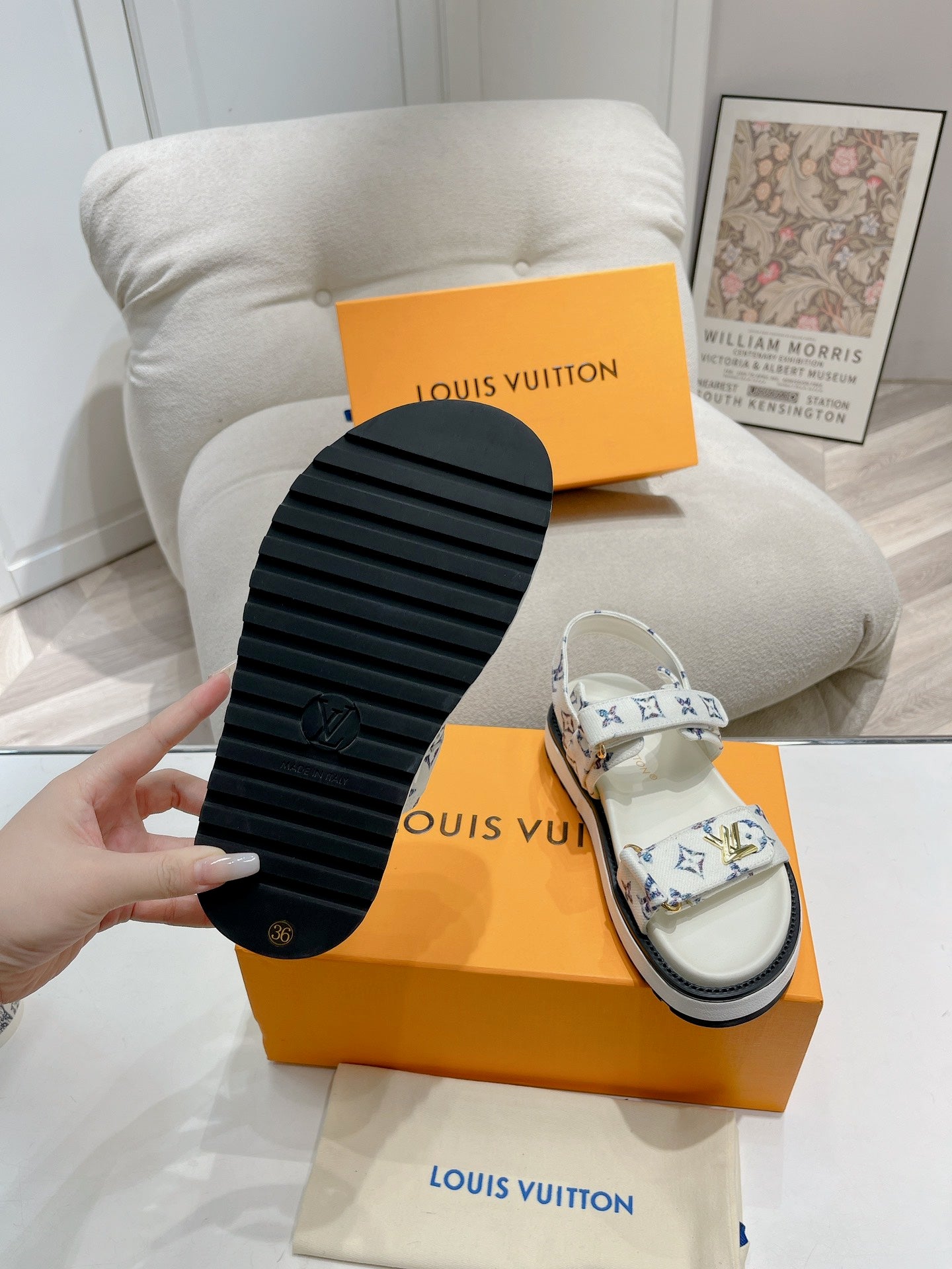 LuxluxHouse Best Quality Women Shoes Louis Vuitton