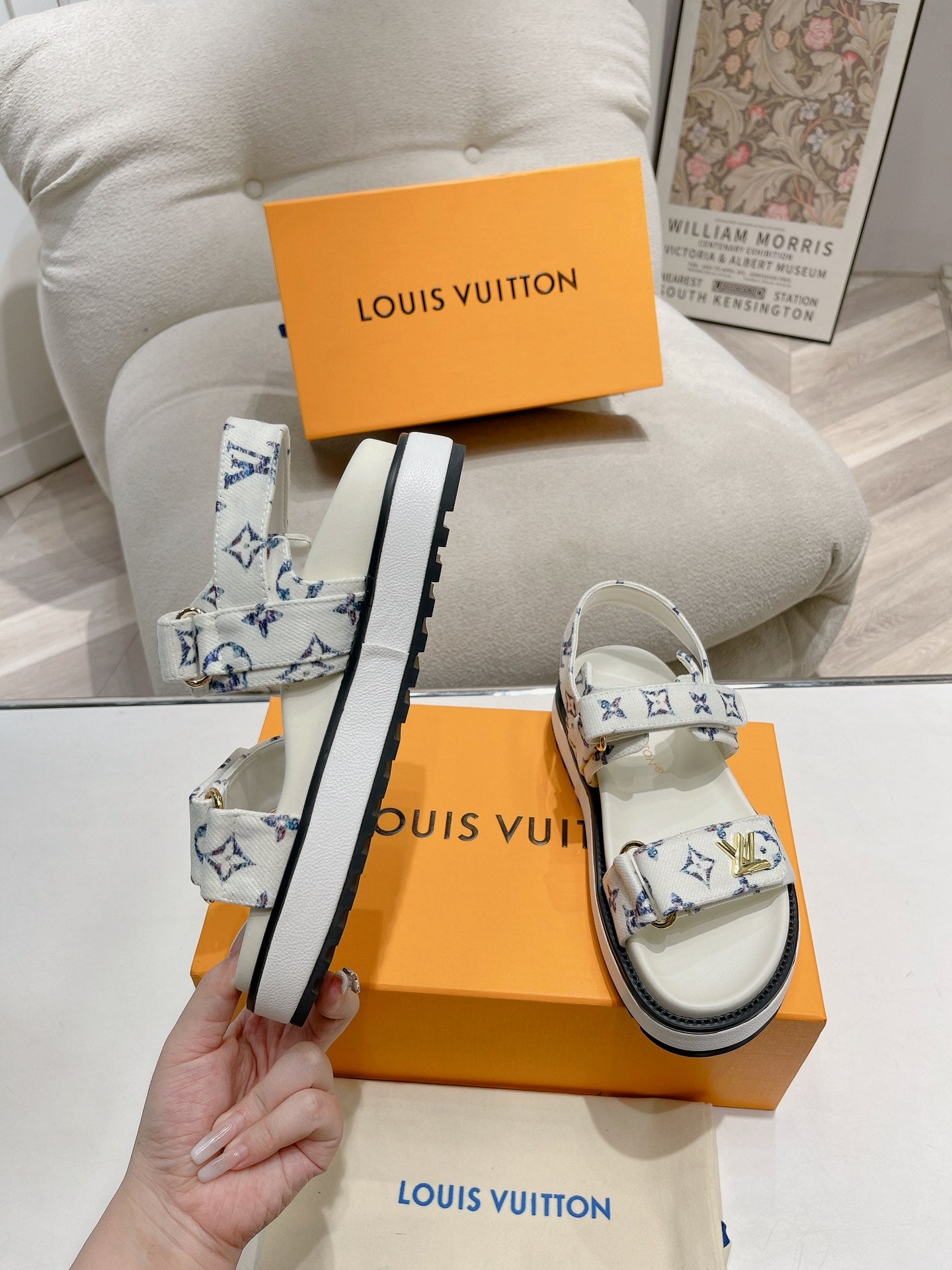 LuxluxHouse Best Quality Women Shoes Louis Vuitton