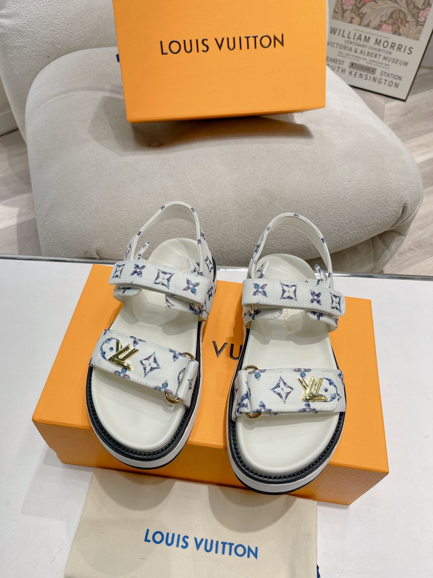 LuxluxHouse Best Quality Women Shoes Louis Vuitton