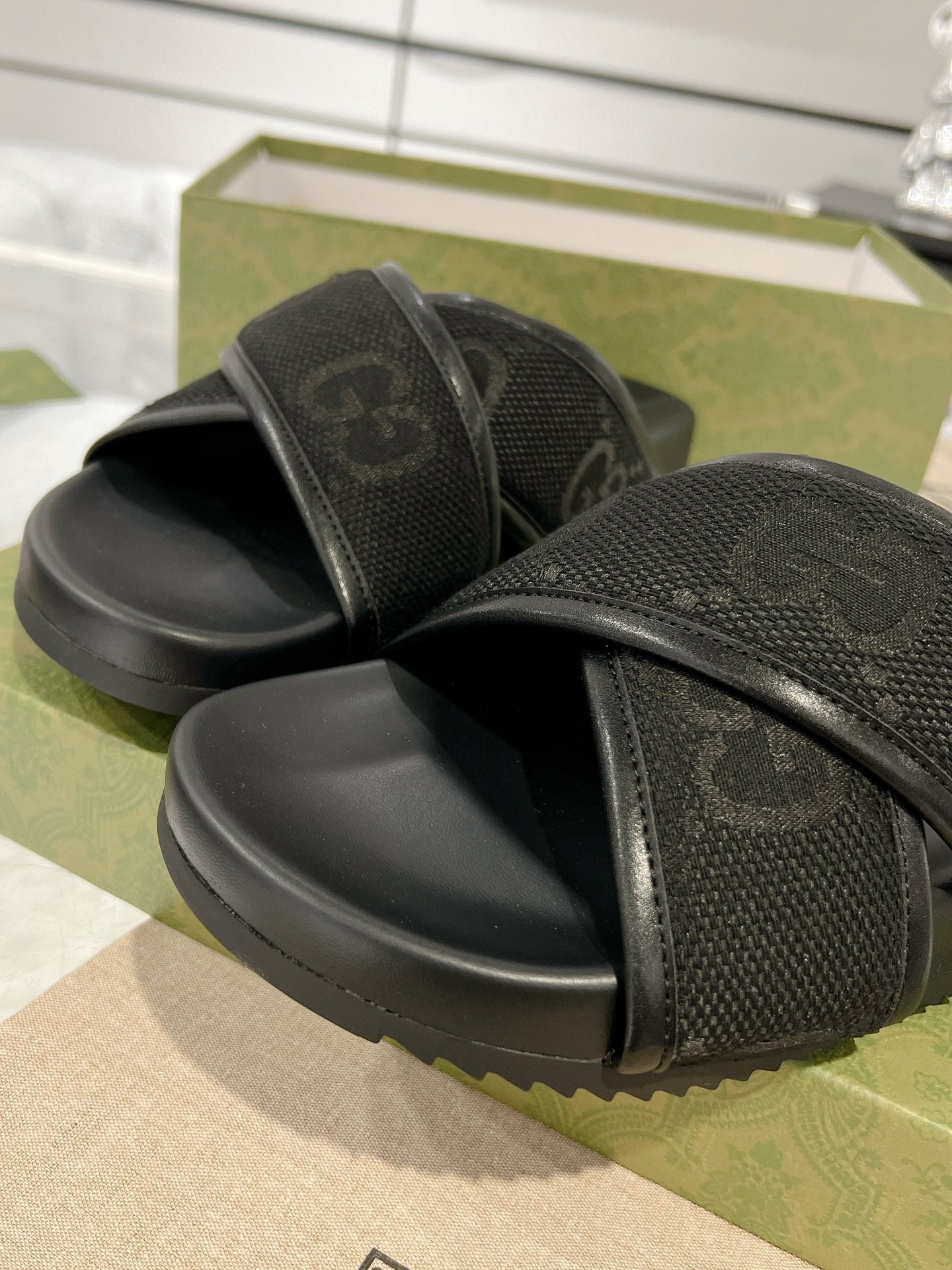 LuxluxHouse Best Quality Sandals Gucci