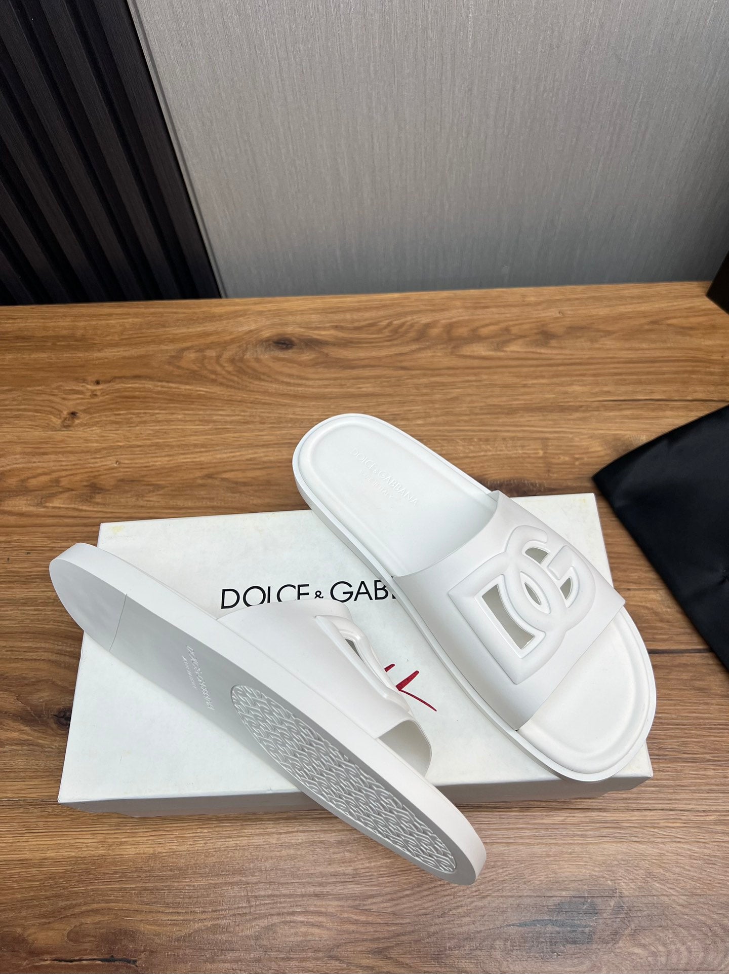 LuxluxHouse Best Quality Sandals Dolce & Gabbana