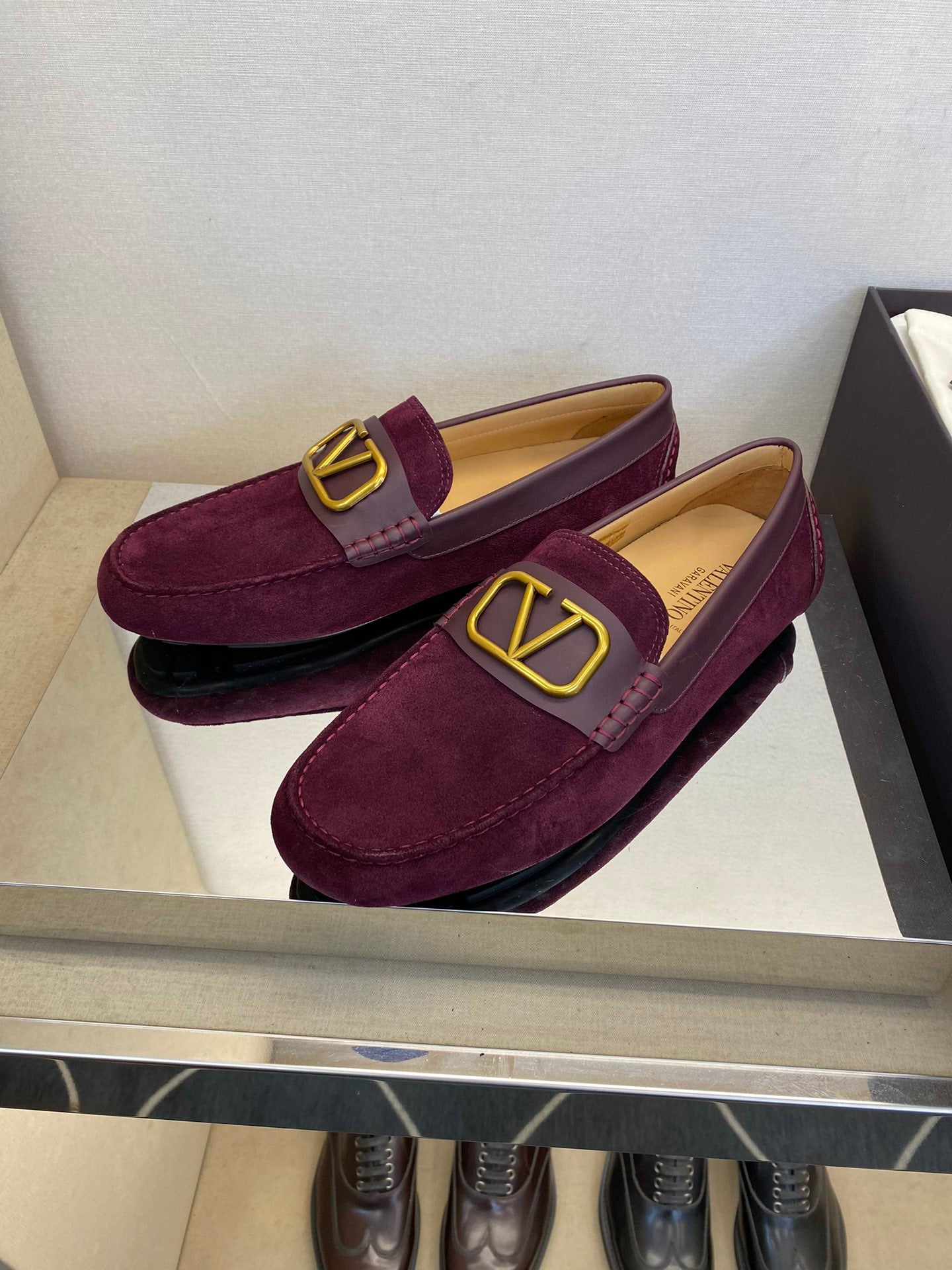 LuxluxHouse Best Quality Shoes Valentino