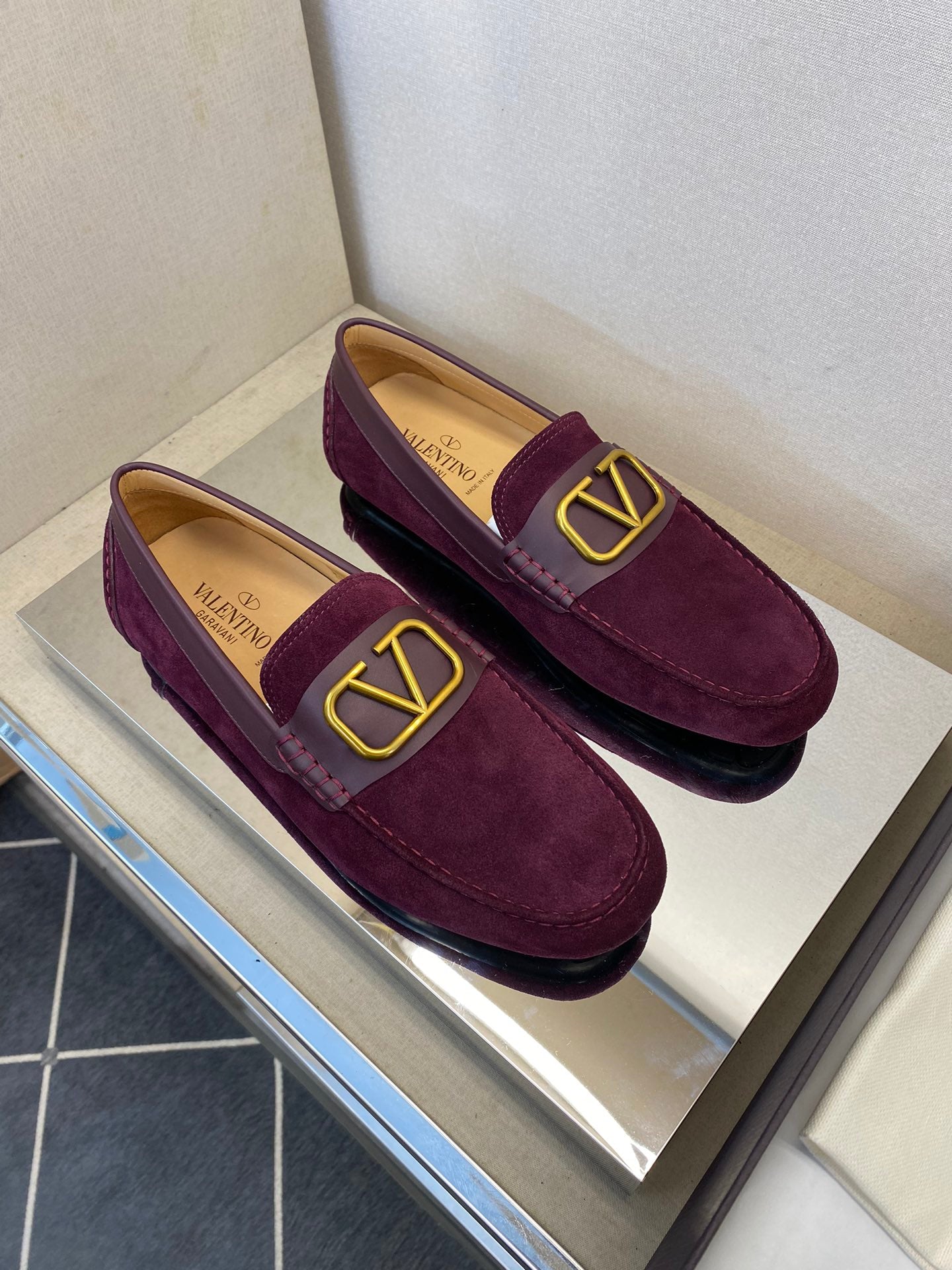 LuxluxHouse Best Quality Shoes Valentino