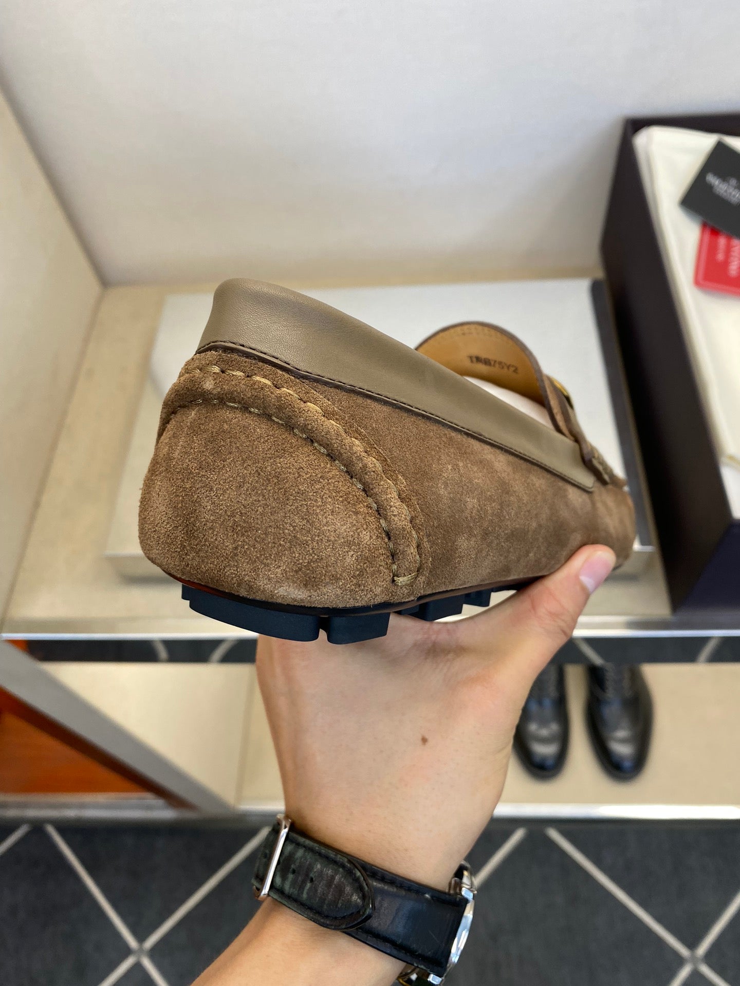 LuxluxHouse Best Quality Shoes Valentino