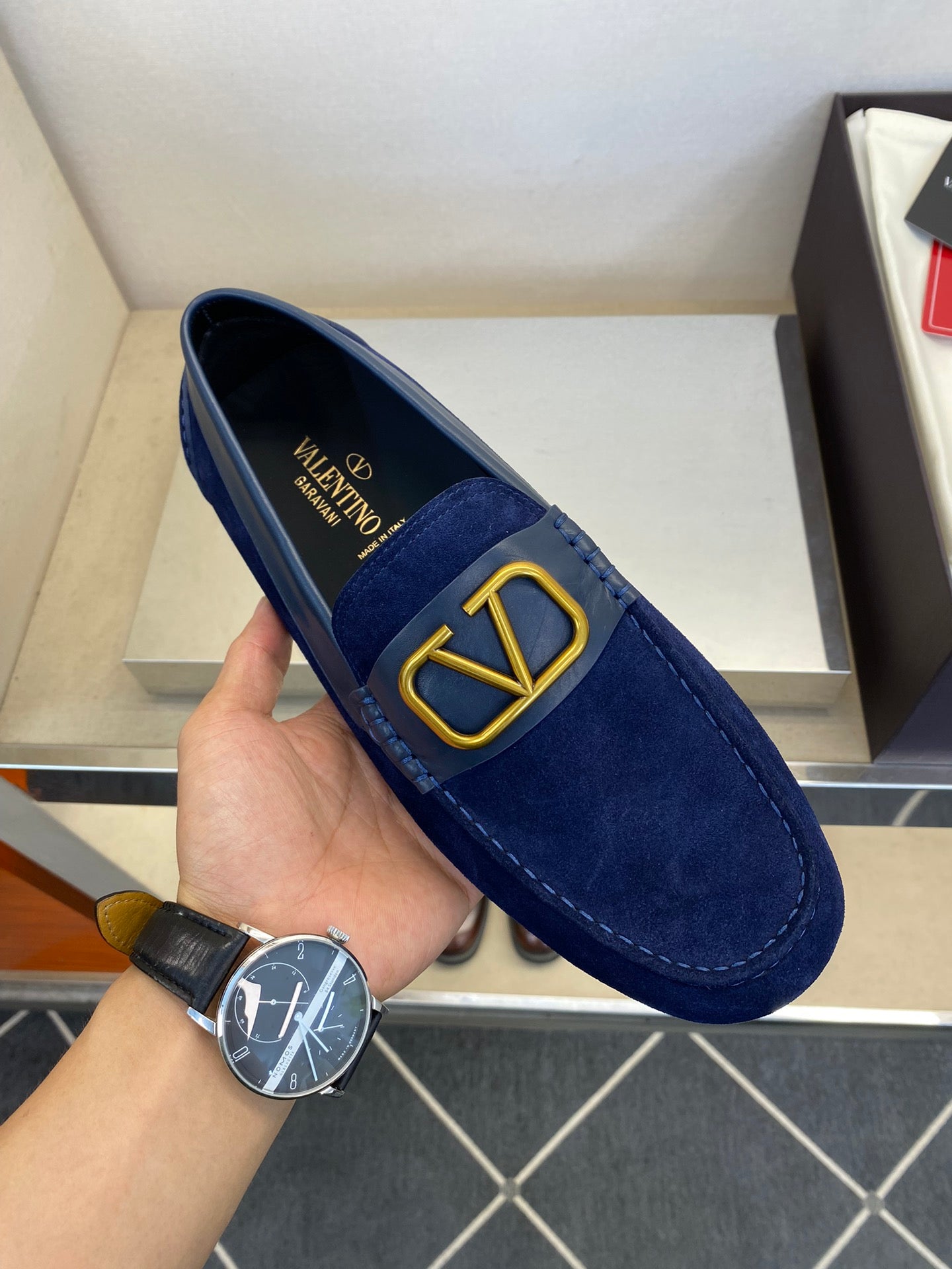 LuxluxHouse Best Quality Shoes Valentino