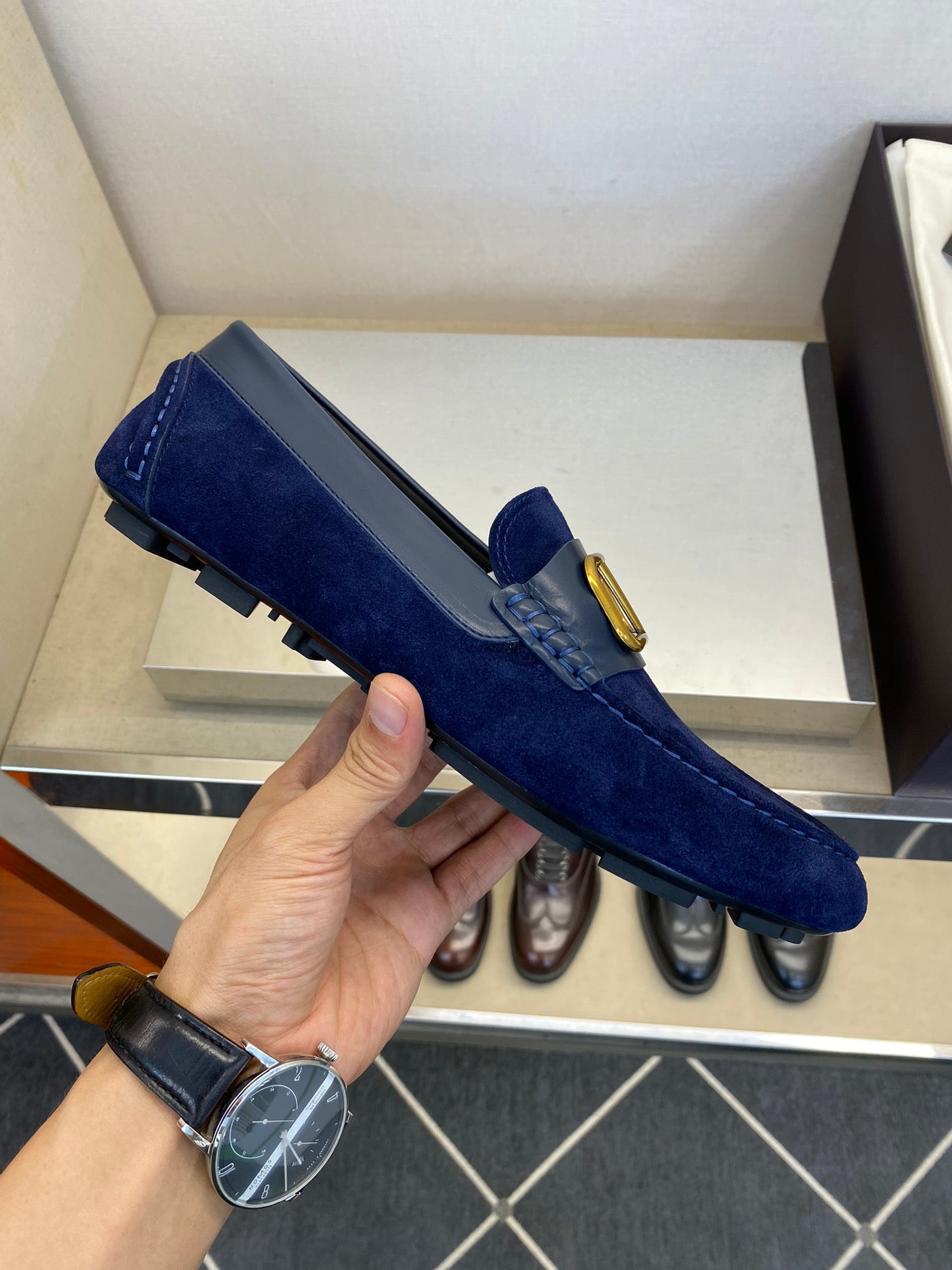 LuxluxHouse Best Quality Shoes Valentino