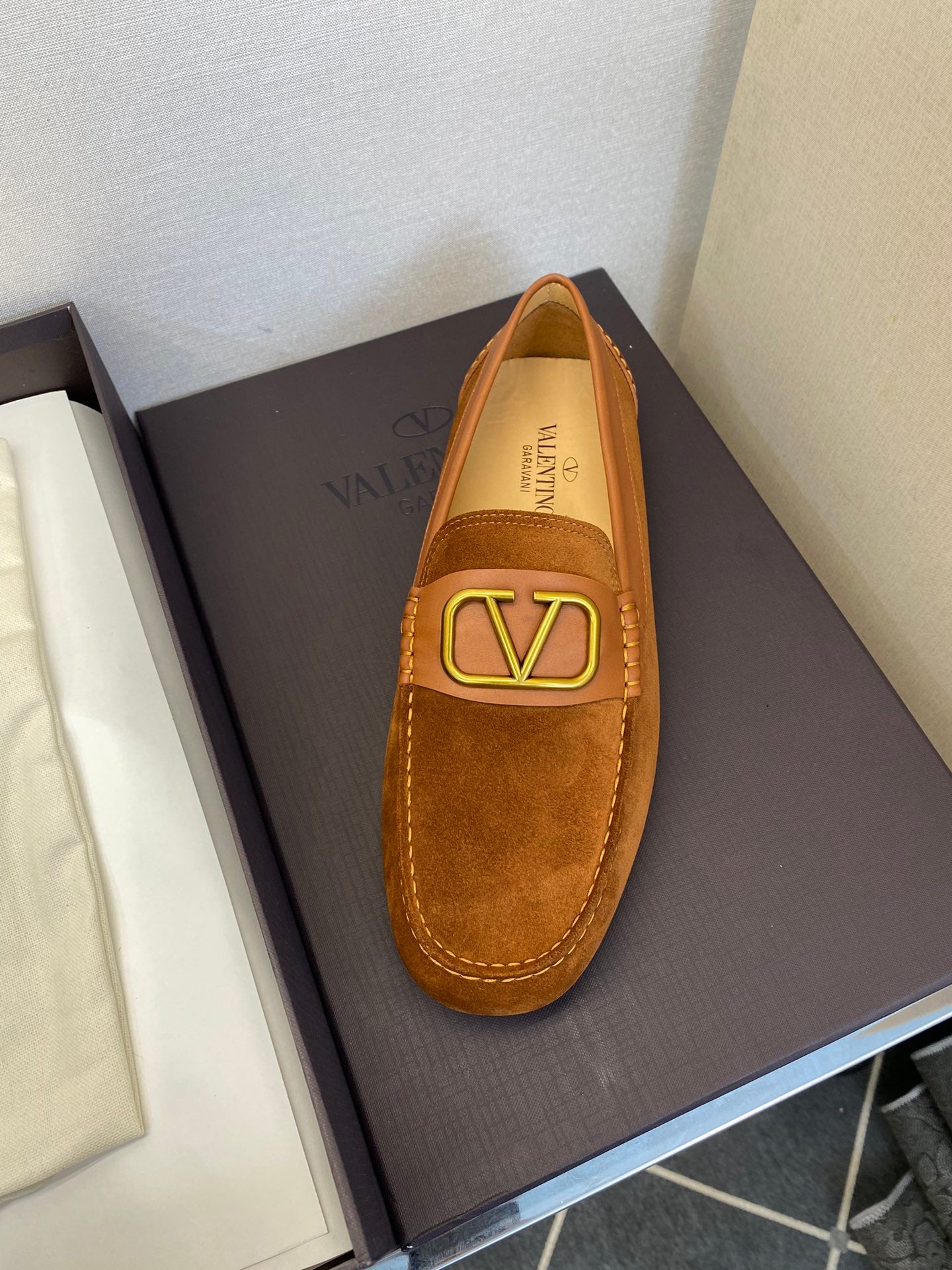 LuxluxHouse Best Quality Shoes Valentino