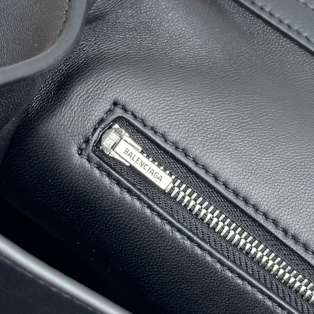 LuxluxHouse Best Quality Bags Balenciaga Women Men