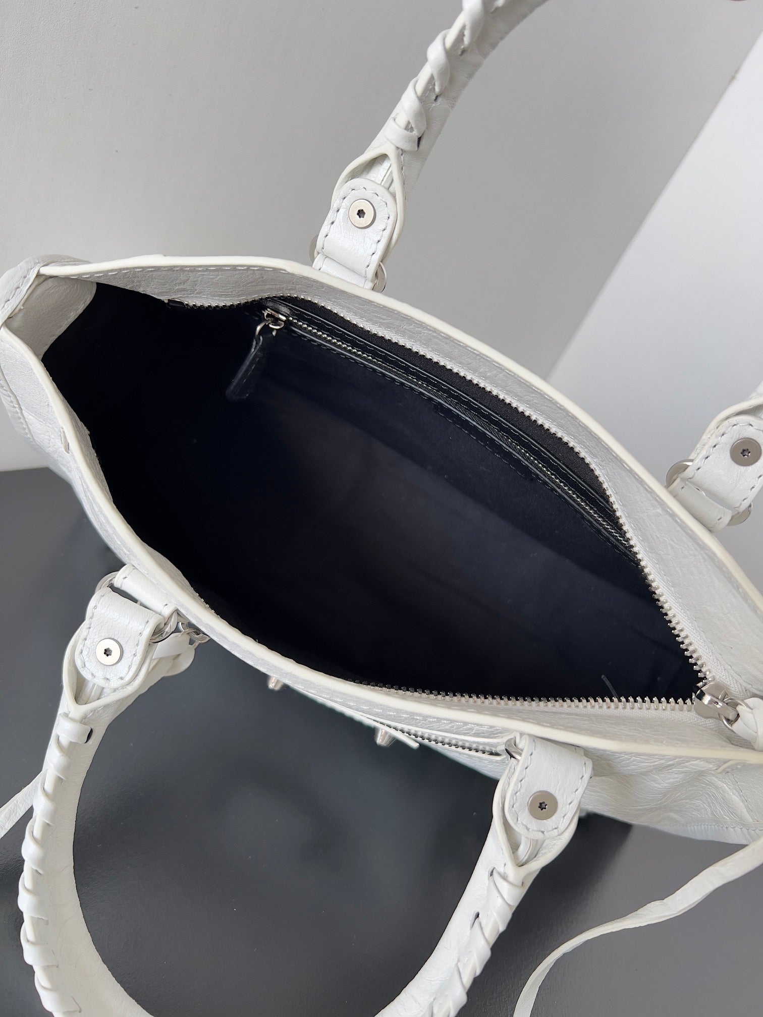 LuxluxHouse Best Quality Bags Balenciaga