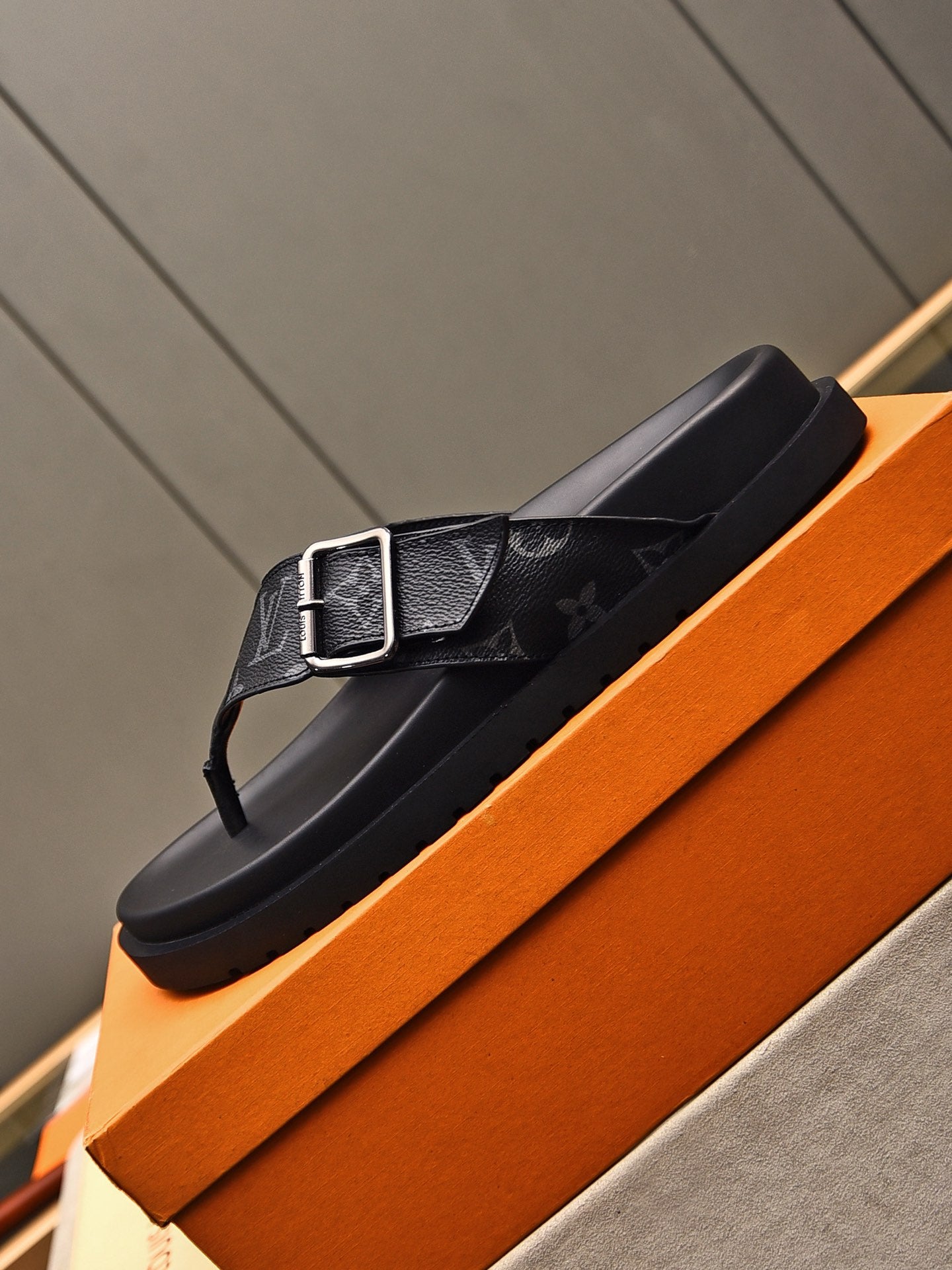 LuxluxHouse Best Quality Sandals Louis Vuitton