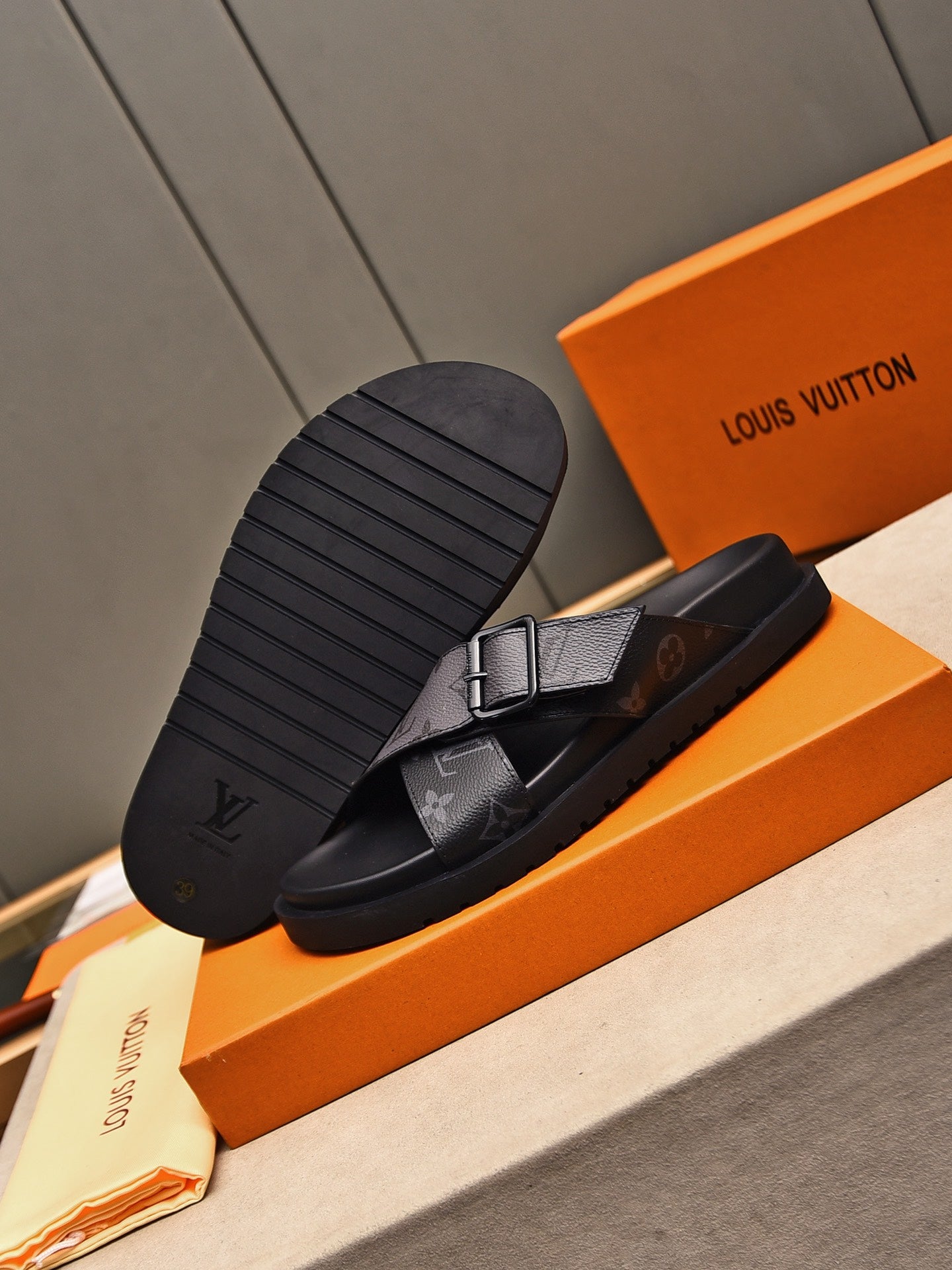 LuxluxHouse Best Quality Sandals Louis Vuitton