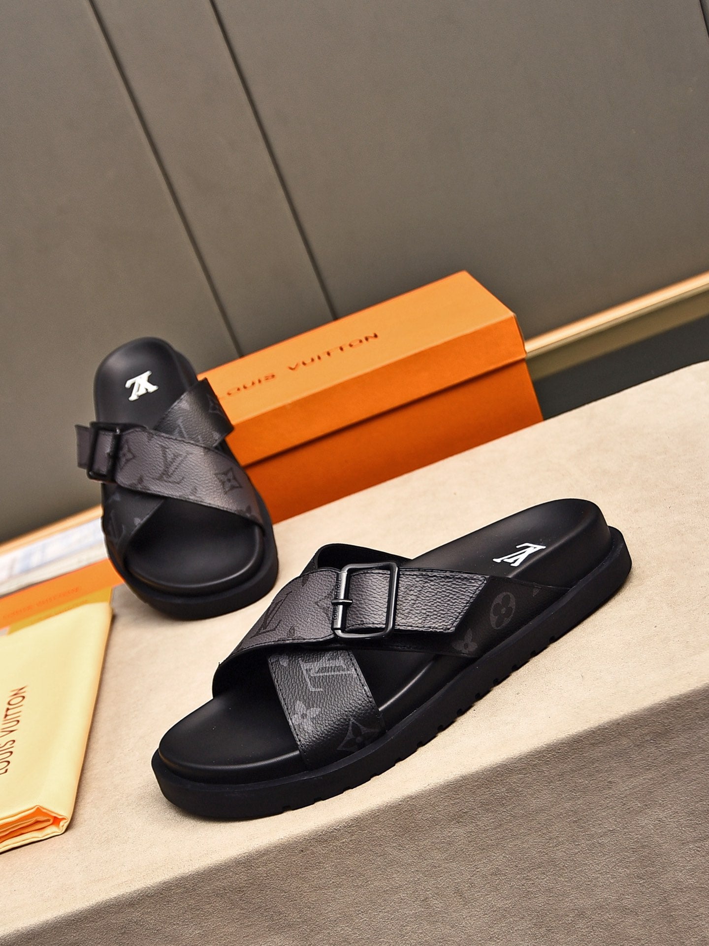 LuxluxHouse Best Quality Sandals Louis Vuitton
