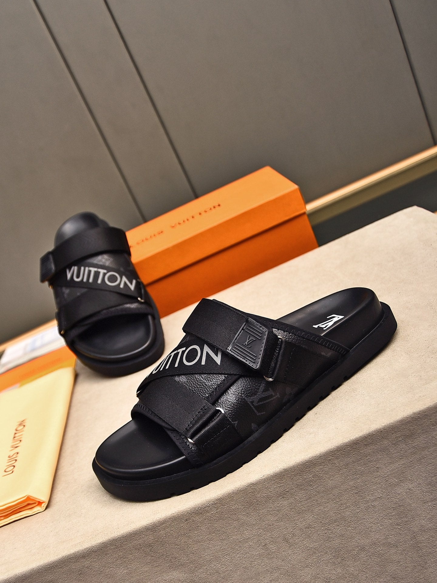 LuxluxHouse Best Quality Sandals Louis Vuitton