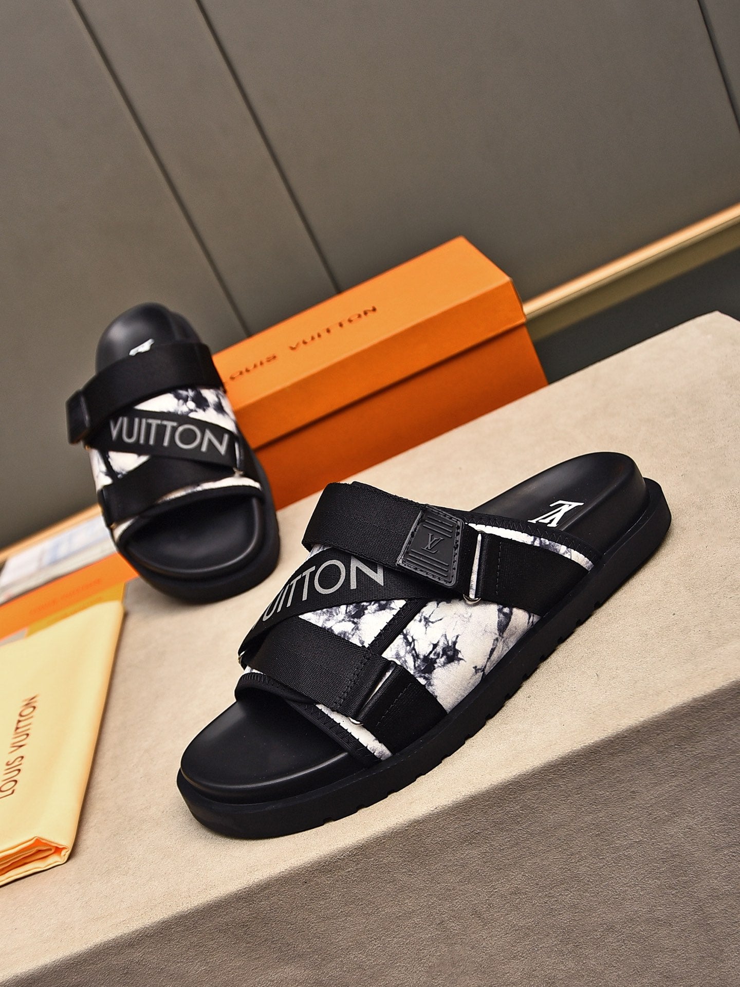 LuxluxHouse Best Quality Sandals Louis Vuitton