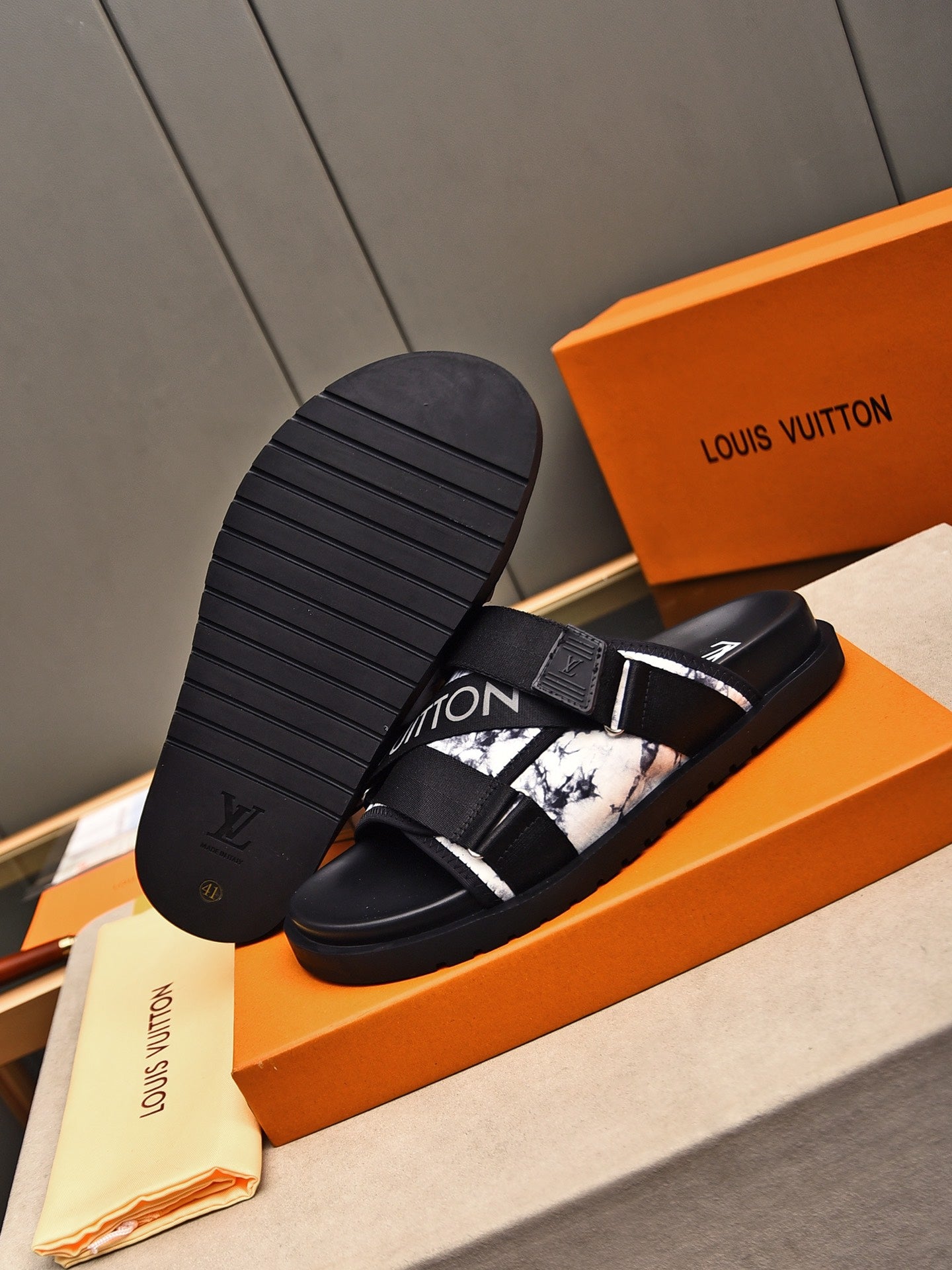 LuxluxHouse Best Quality Sandals Louis Vuitton
