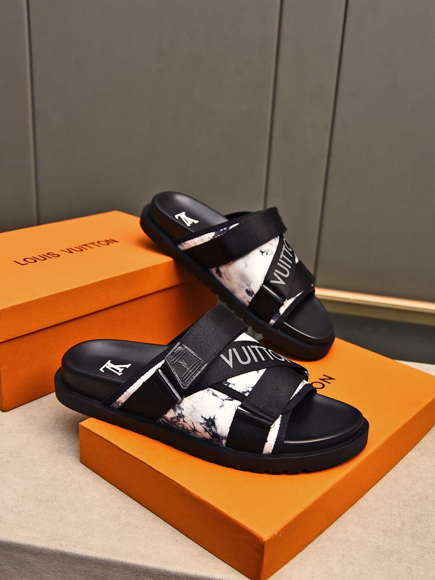 LuxluxHouse Best Quality Sandals Louis Vuitton