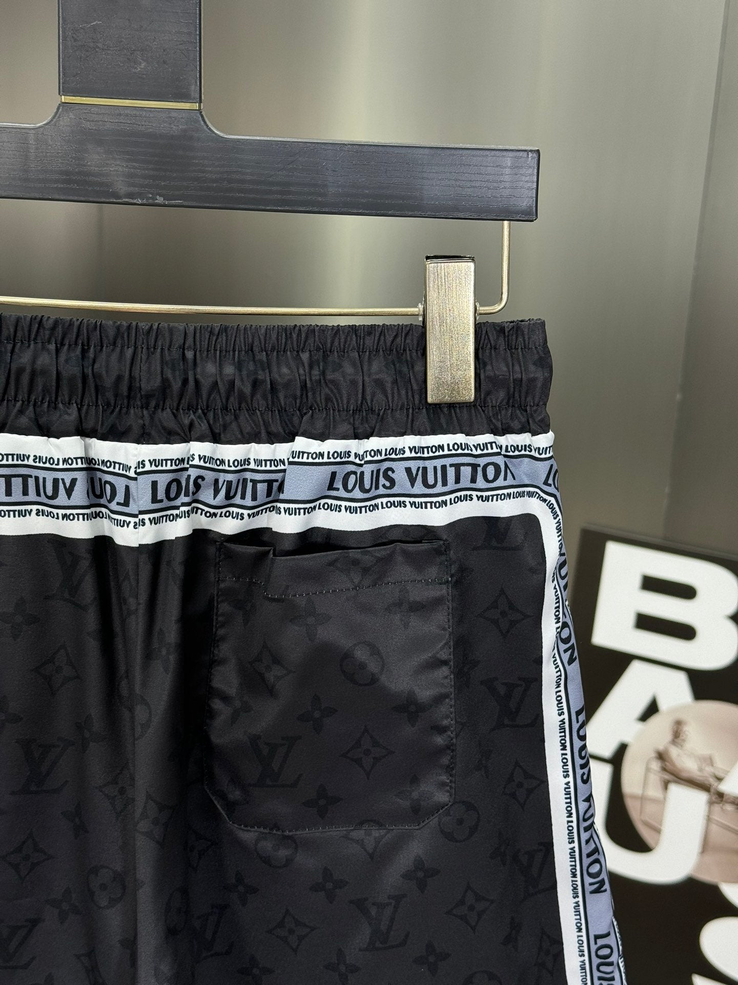 LuxluxHouse Best Quality Clothes Pants Louis Vuitton
