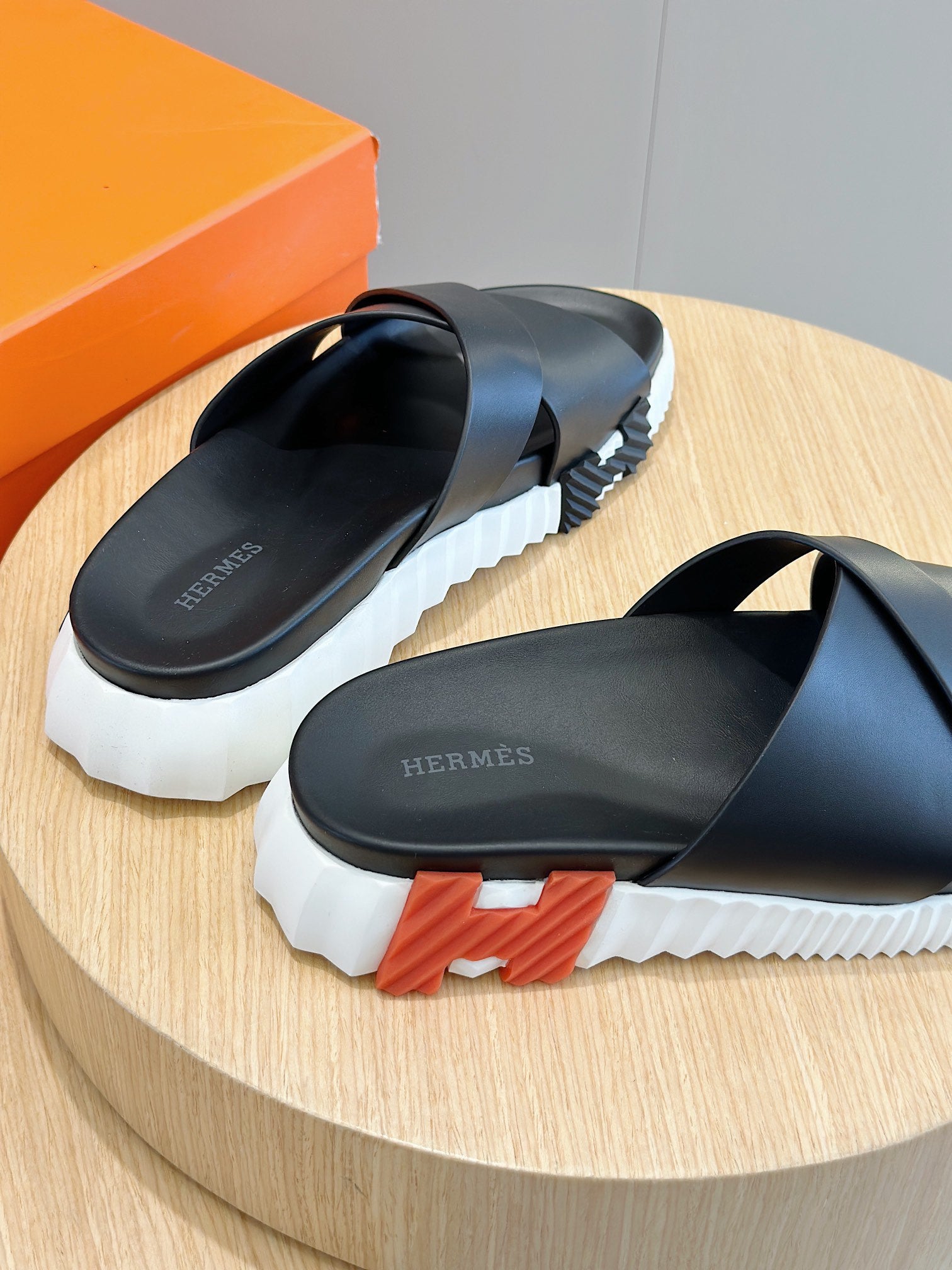 LuxluxHouse Best Quality Sandals Hermes