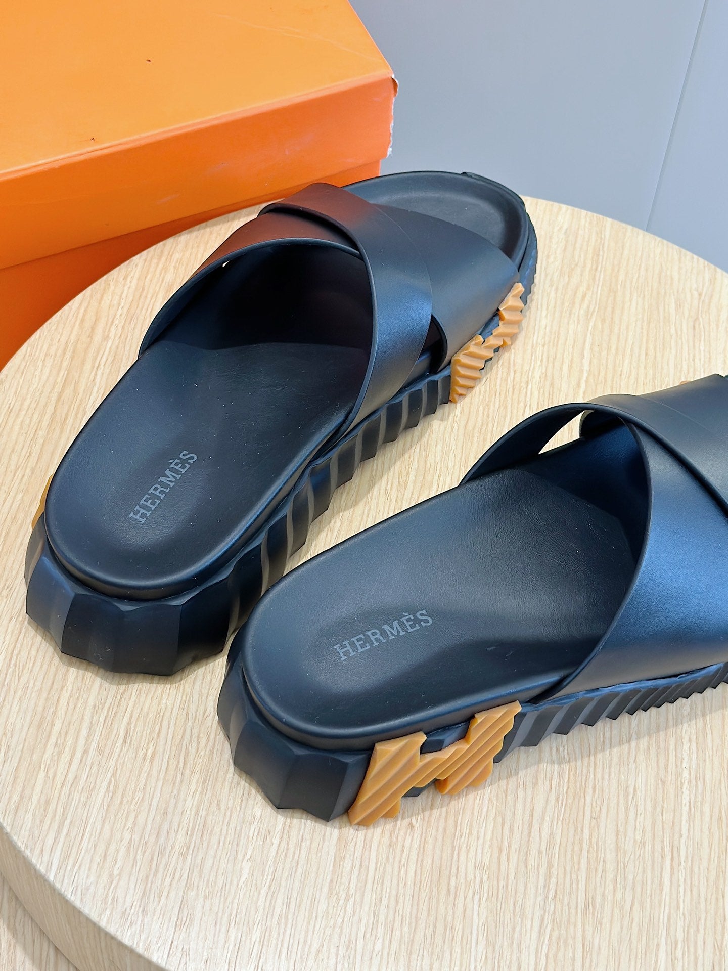 LuxluxHouse Best Quality Sandals Hermes