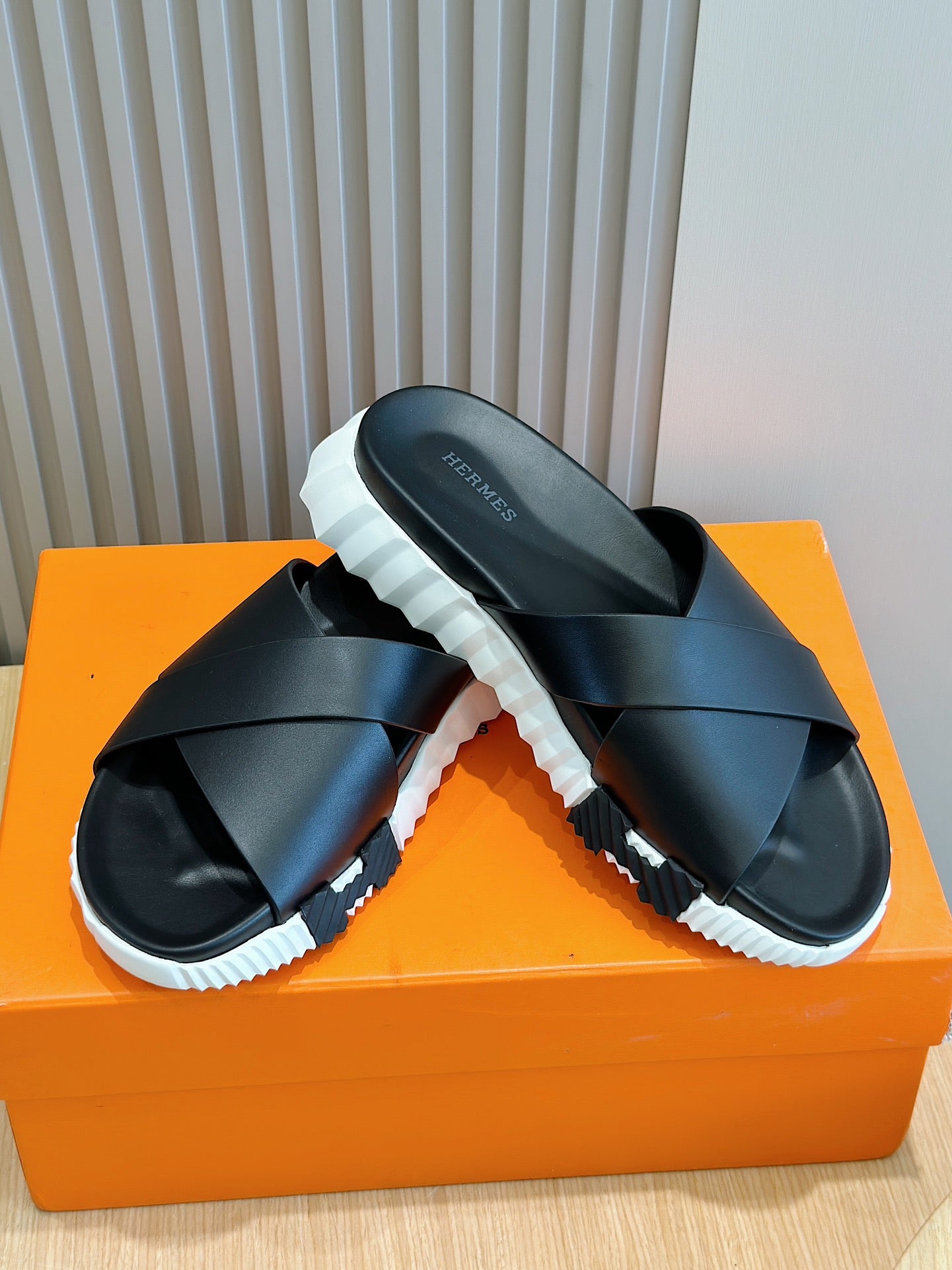 LuxluxHouse Best Quality Sandals Hermes