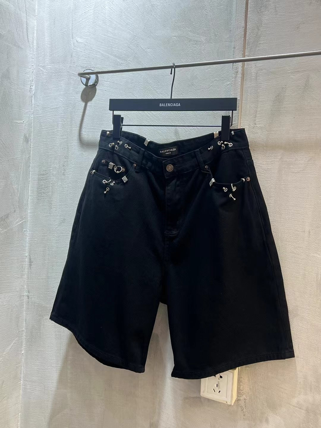LuxluxHouse Best Quality Clothes Balenciaga Pants
