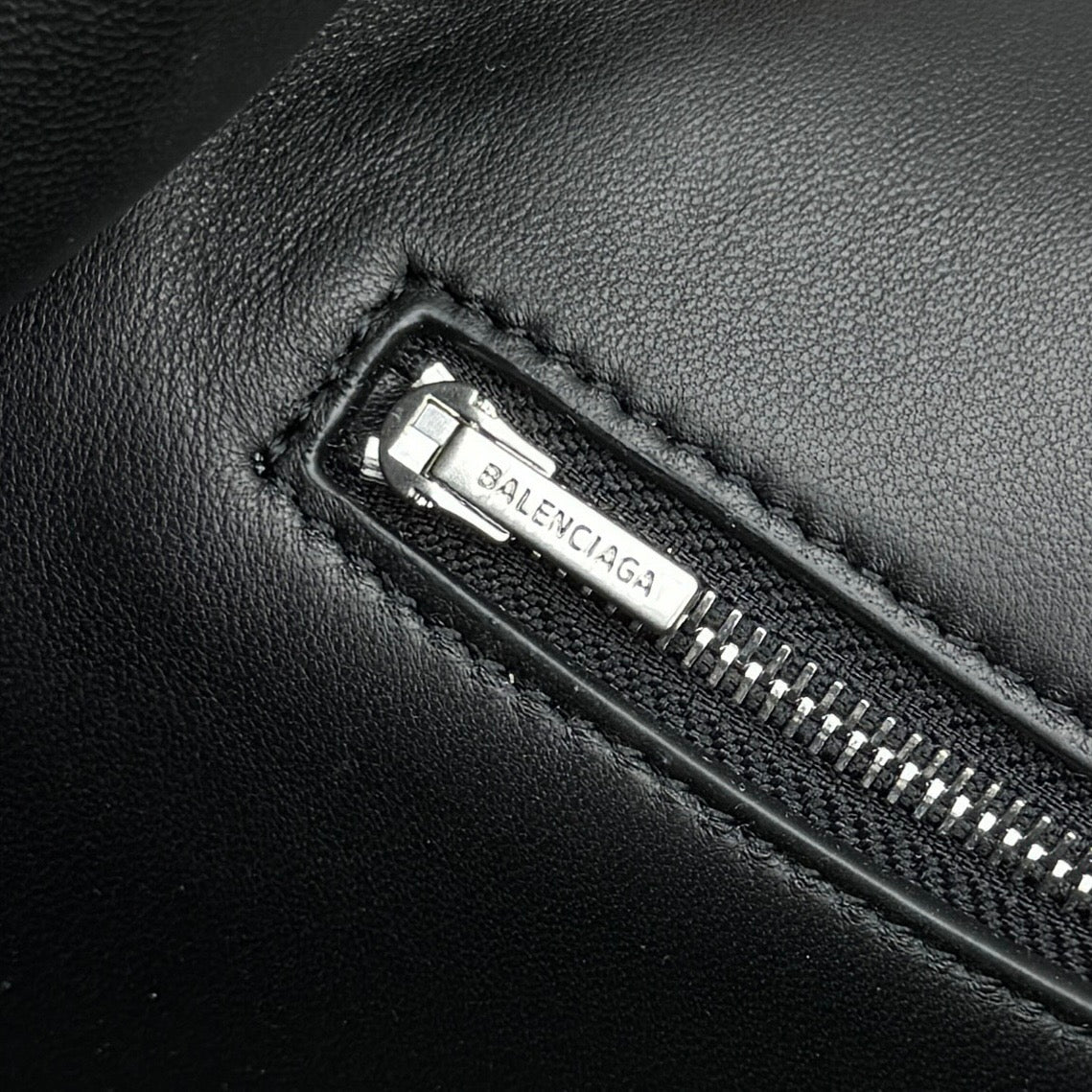 LuxluxHouse Best Quality Bags Balenciaga Women Men