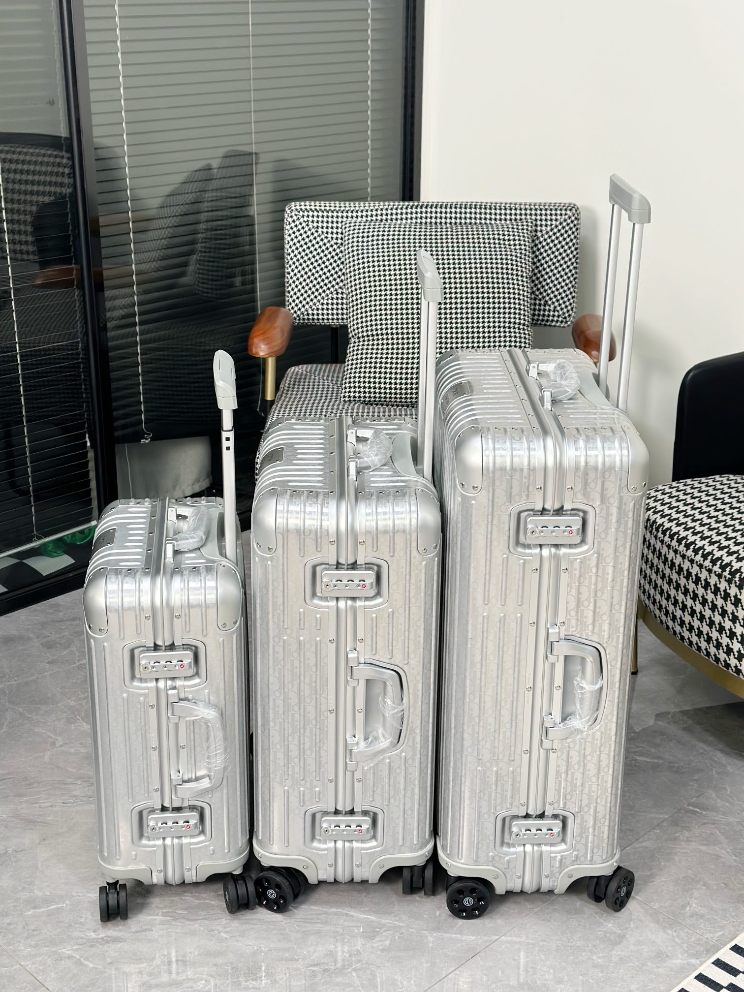 LuxluxHouse Best Quality Bags Luggage