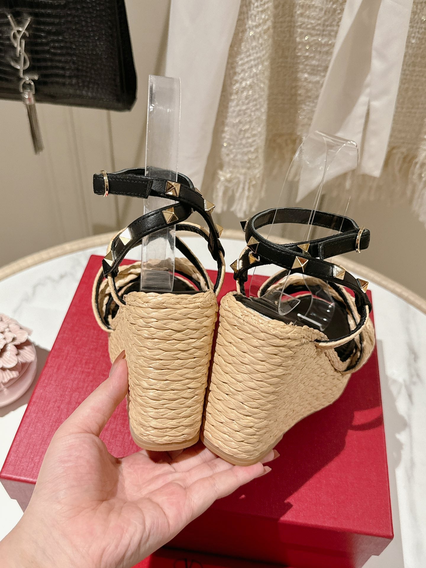 LuxluxHouse Best Quality Valentino Women Shoes