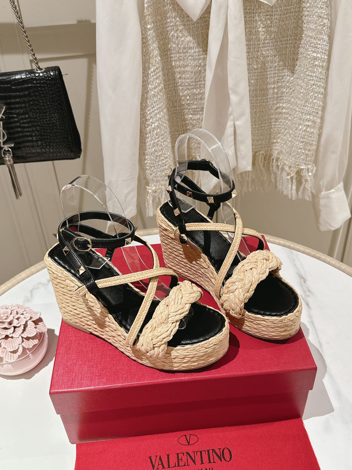 LuxluxHouse Best Quality Valentino Women Shoes