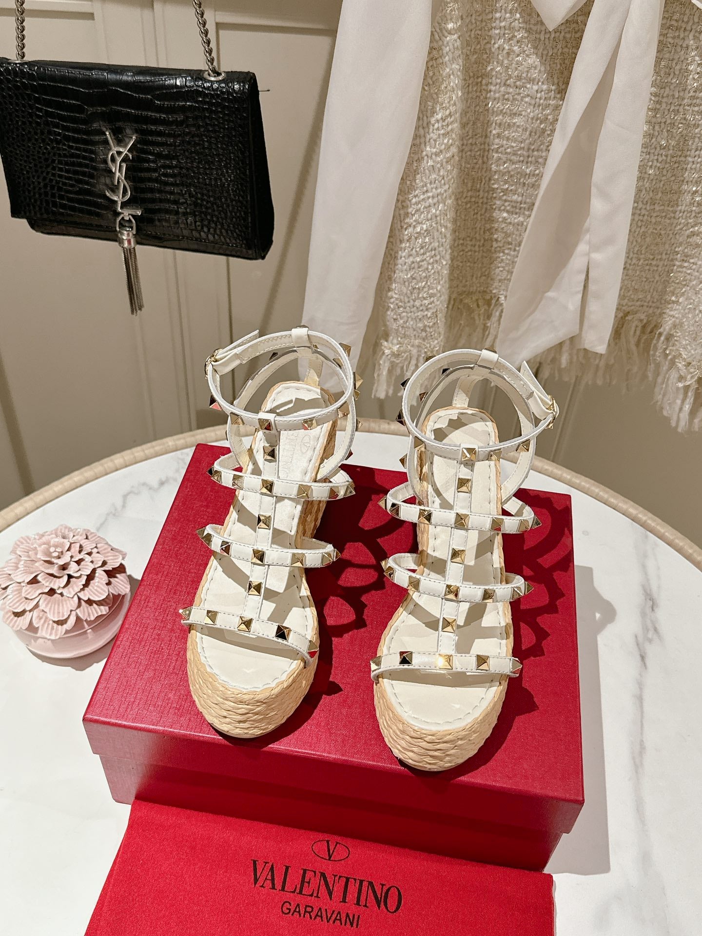LuxluxHouse Best Quality Valentino Women Shoes