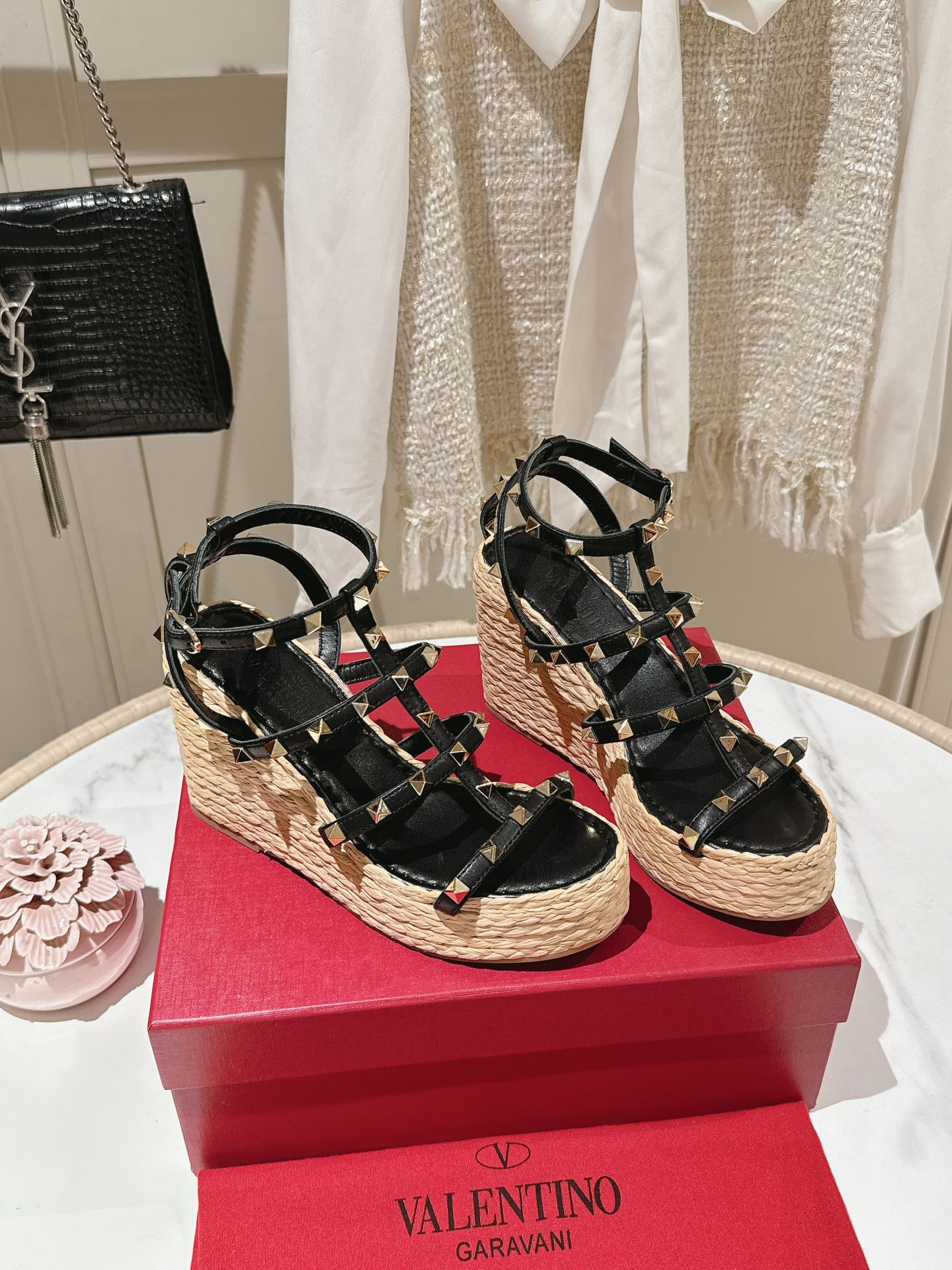 LuxluxHouse Best Quality Valentino Women Shoes