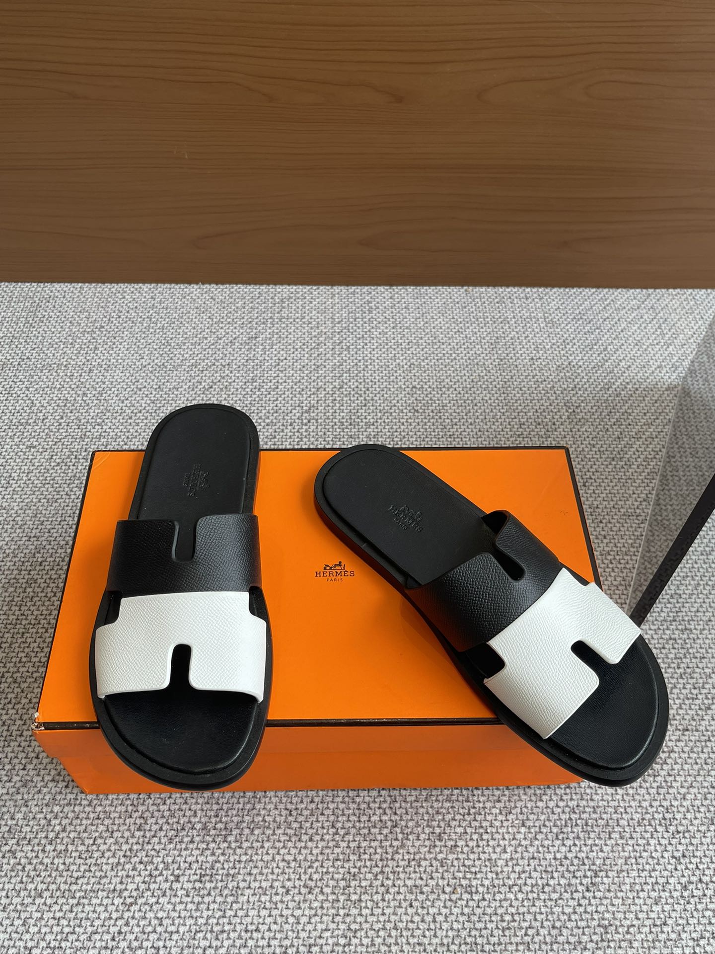 LuxluxHouse Best Quality Women Shoes Hermes