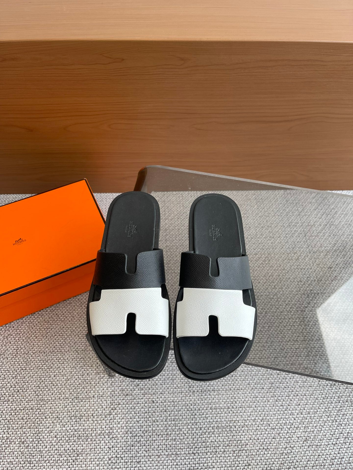 LuxluxHouse Best Quality Women Shoes Hermes