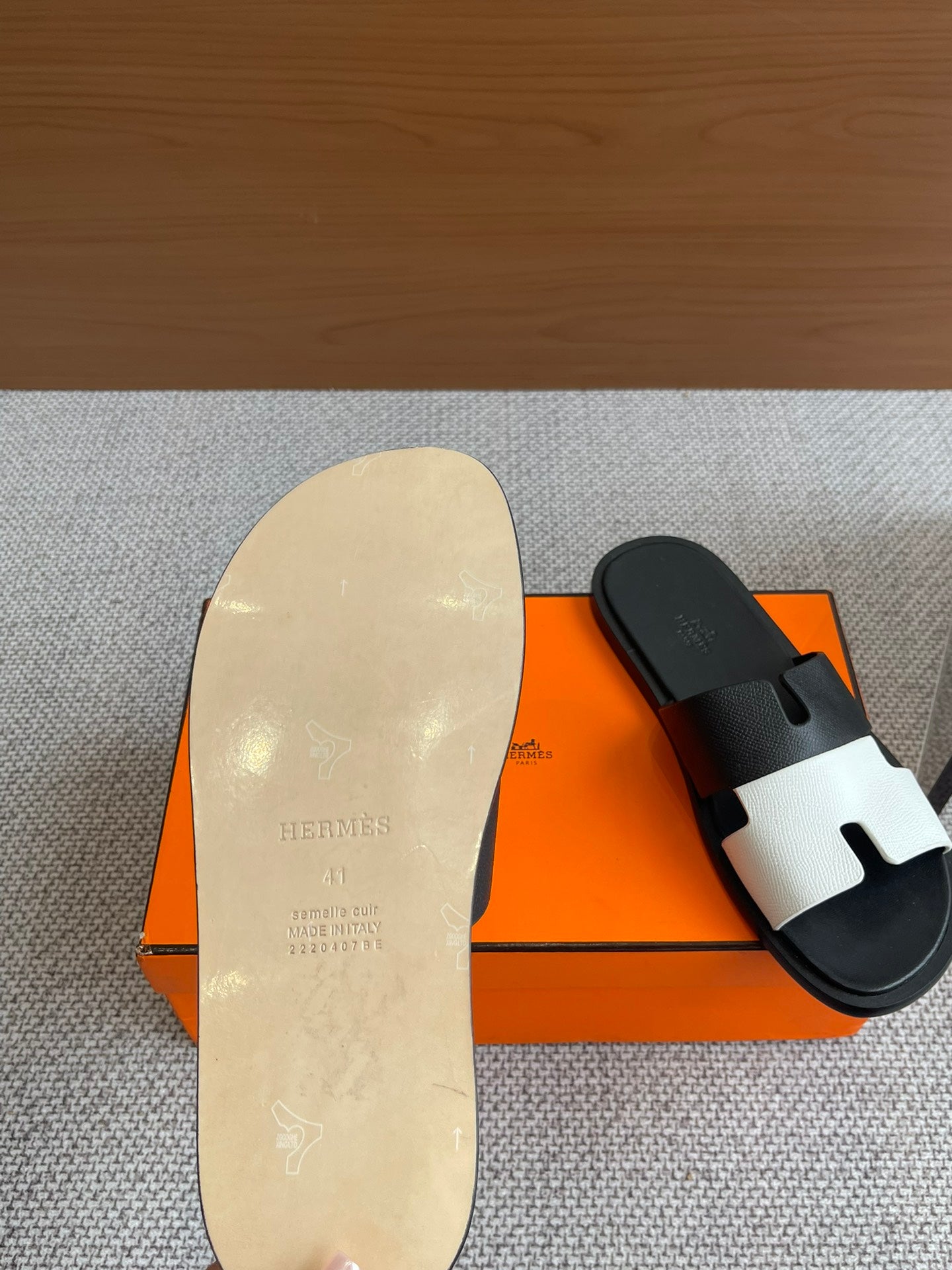 LuxluxHouse Best Quality Women Shoes Hermes