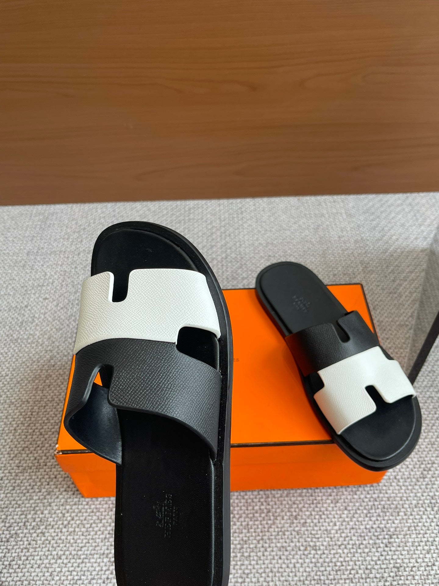 LuxluxHouse Best Quality Women Shoes Hermes