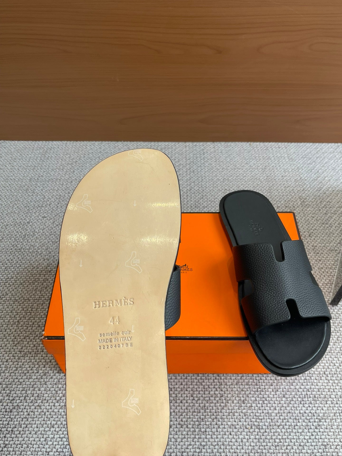 LuxluxHouse Best Quality Women Shoes Hermes