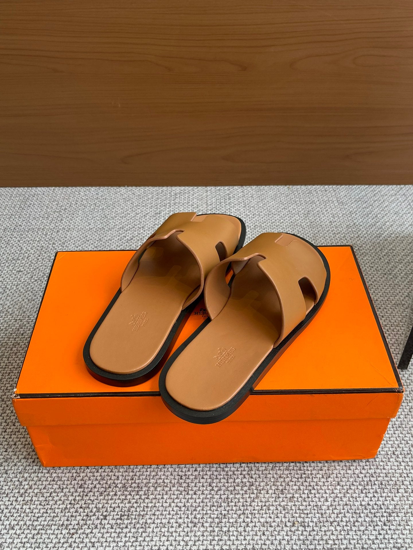 LuxluxHouse Best Quality Women Shoes Hermes