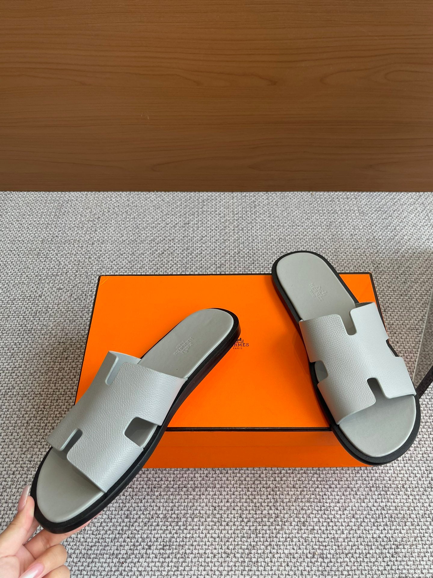 LuxluxHouse Best Quality Women Shoes Hermes