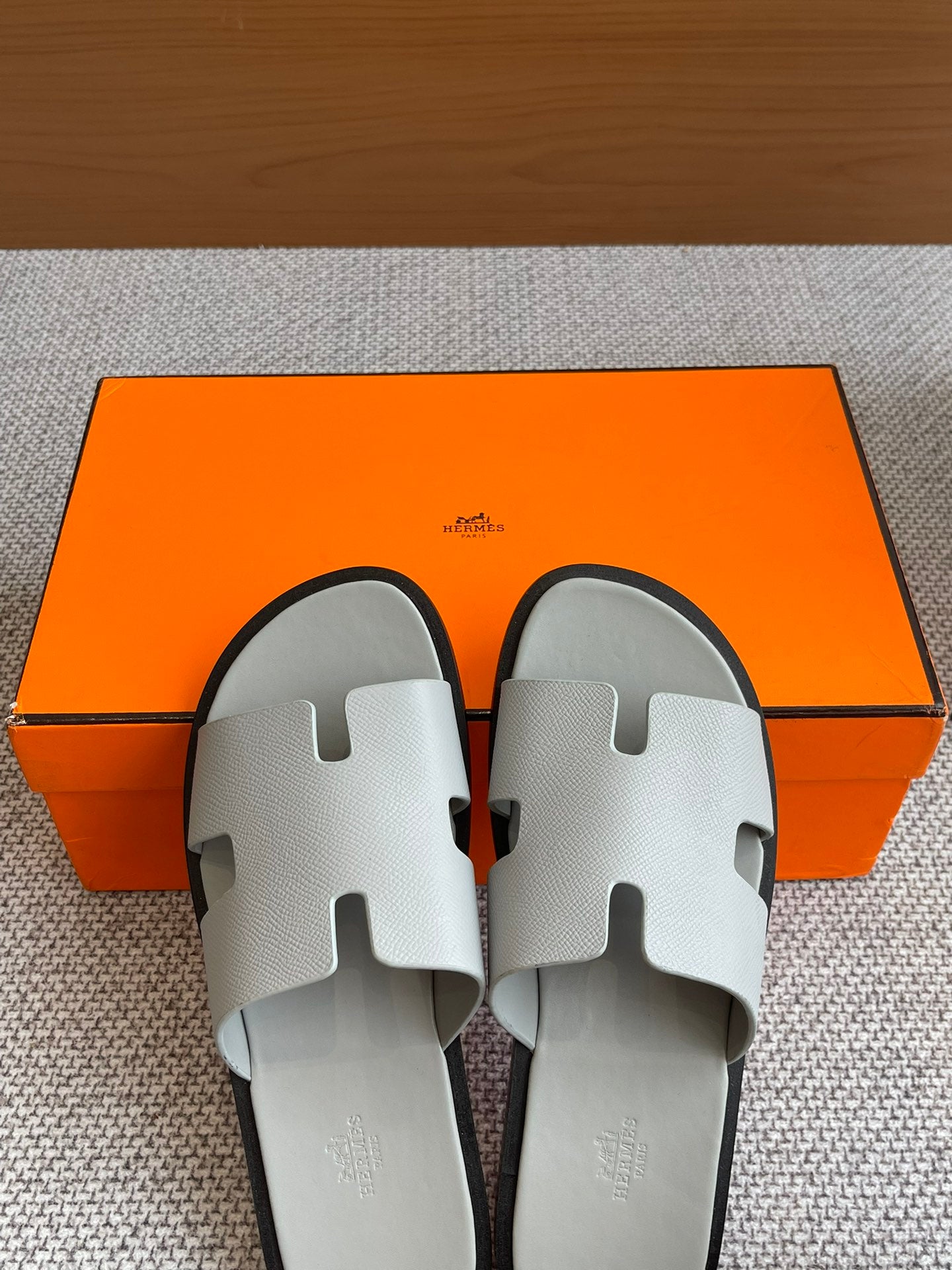 LuxluxHouse Best Quality Women Shoes Hermes