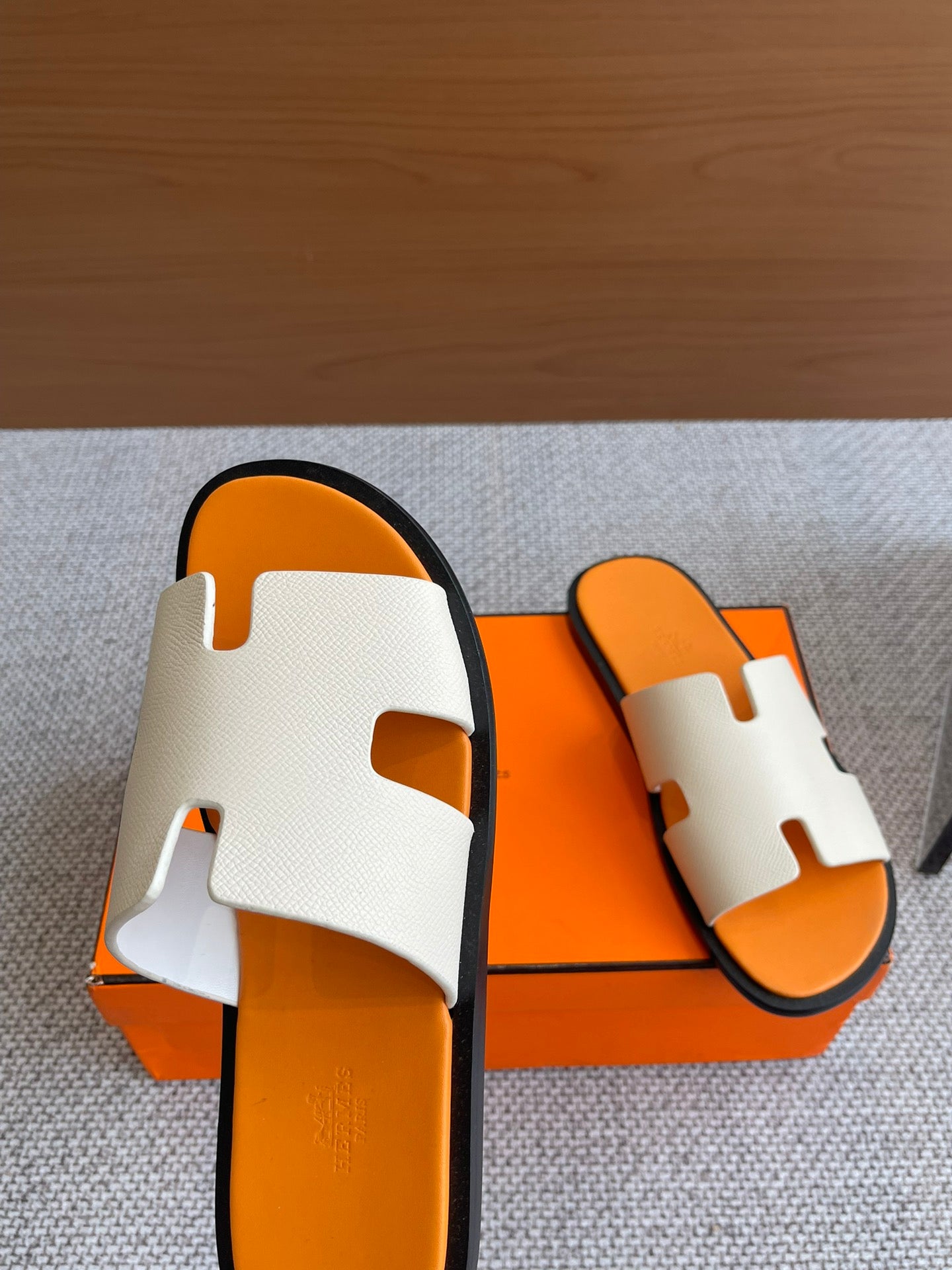 LuxluxHouse Best Quality Women Shoes Hermes