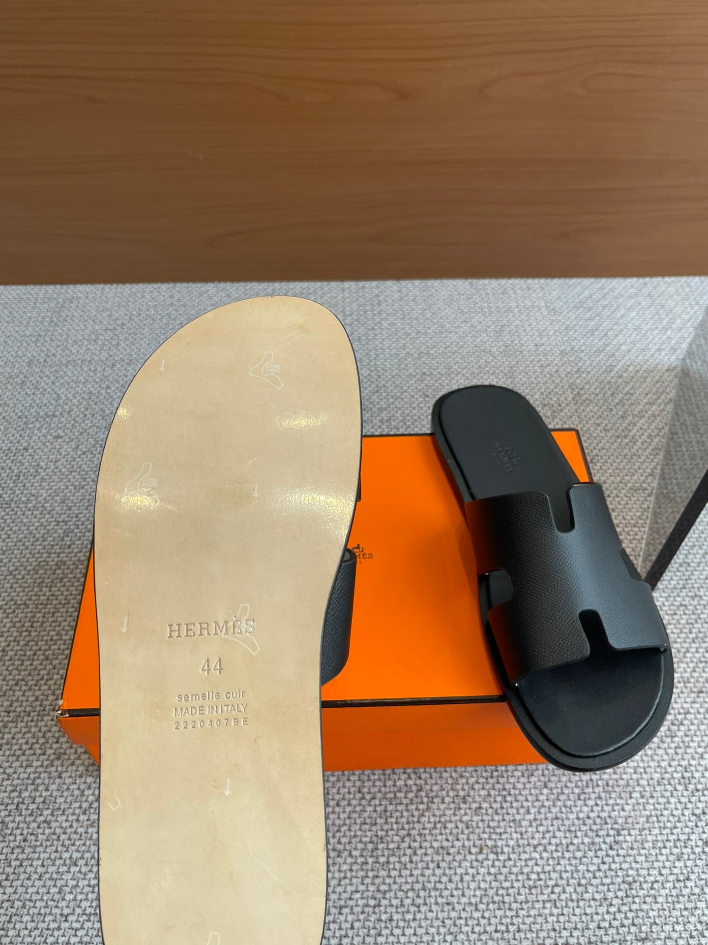 LuxluxHouse Best Quality Women Shoes Hermes