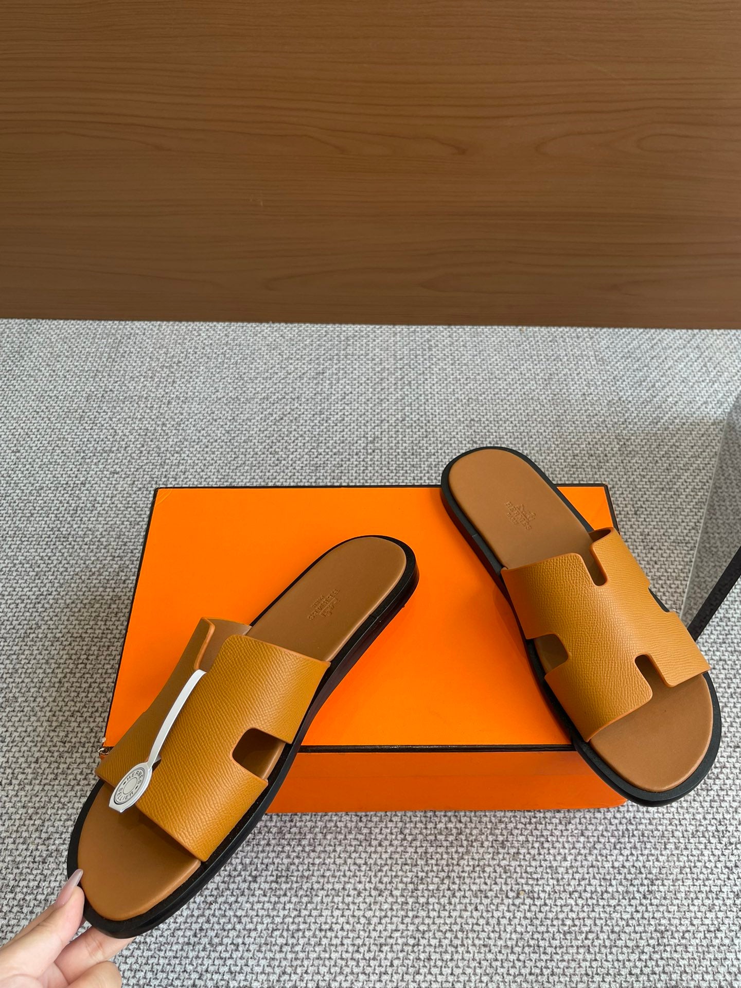 LuxluxHouse Best Quality Women Shoes Hermes