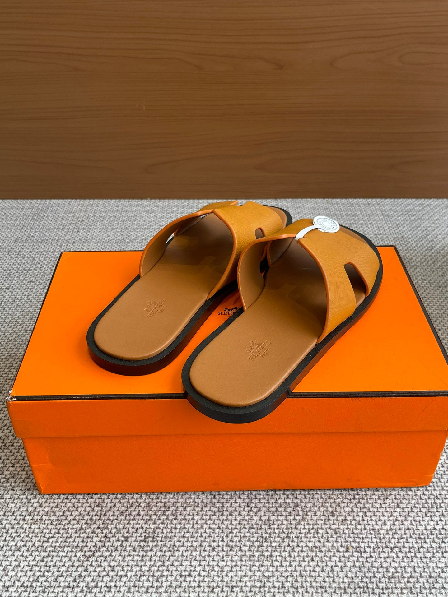 LuxluxHouse Best Quality Women Shoes Hermes