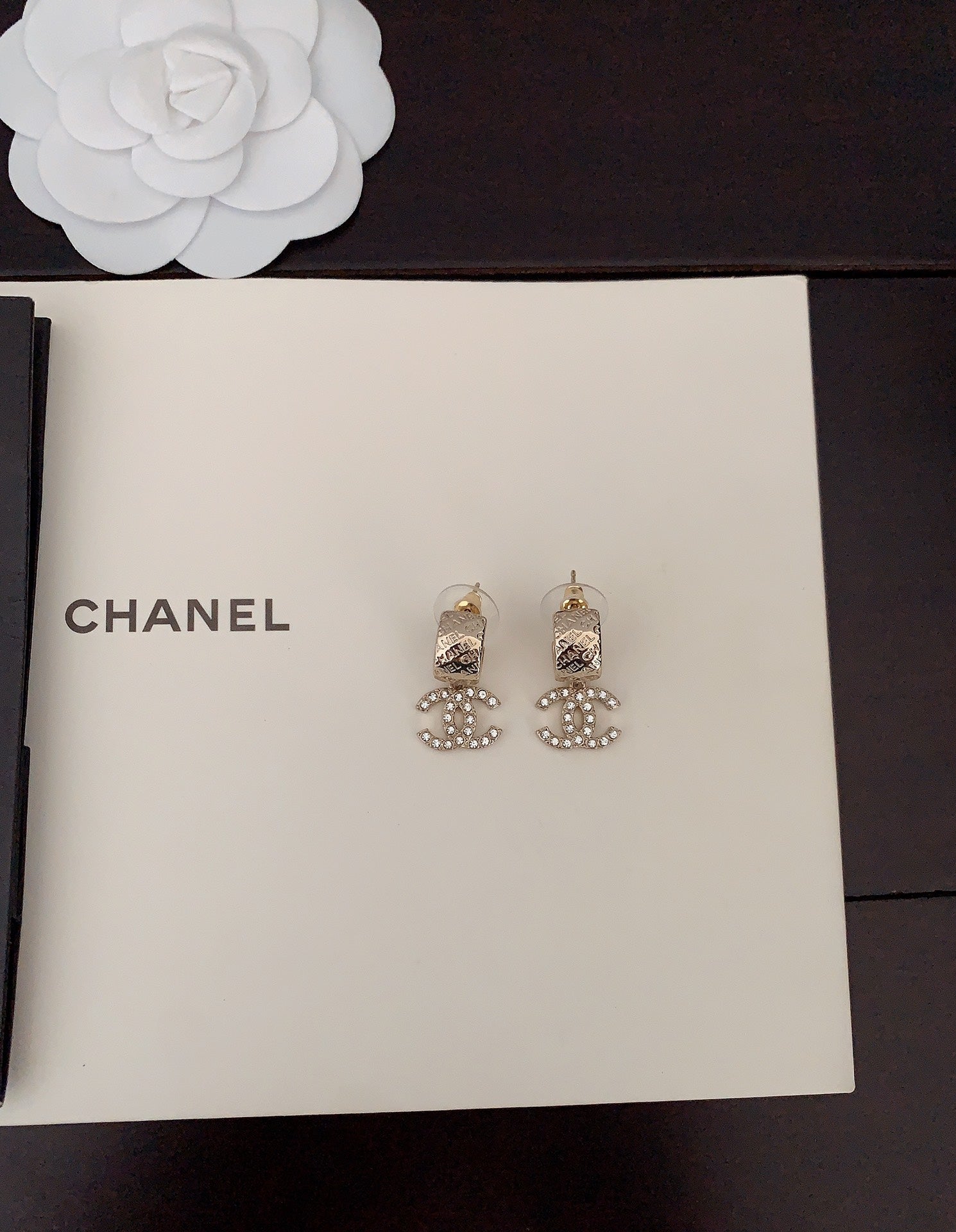 LuxluxHouse Best Quality Accessories Chanel