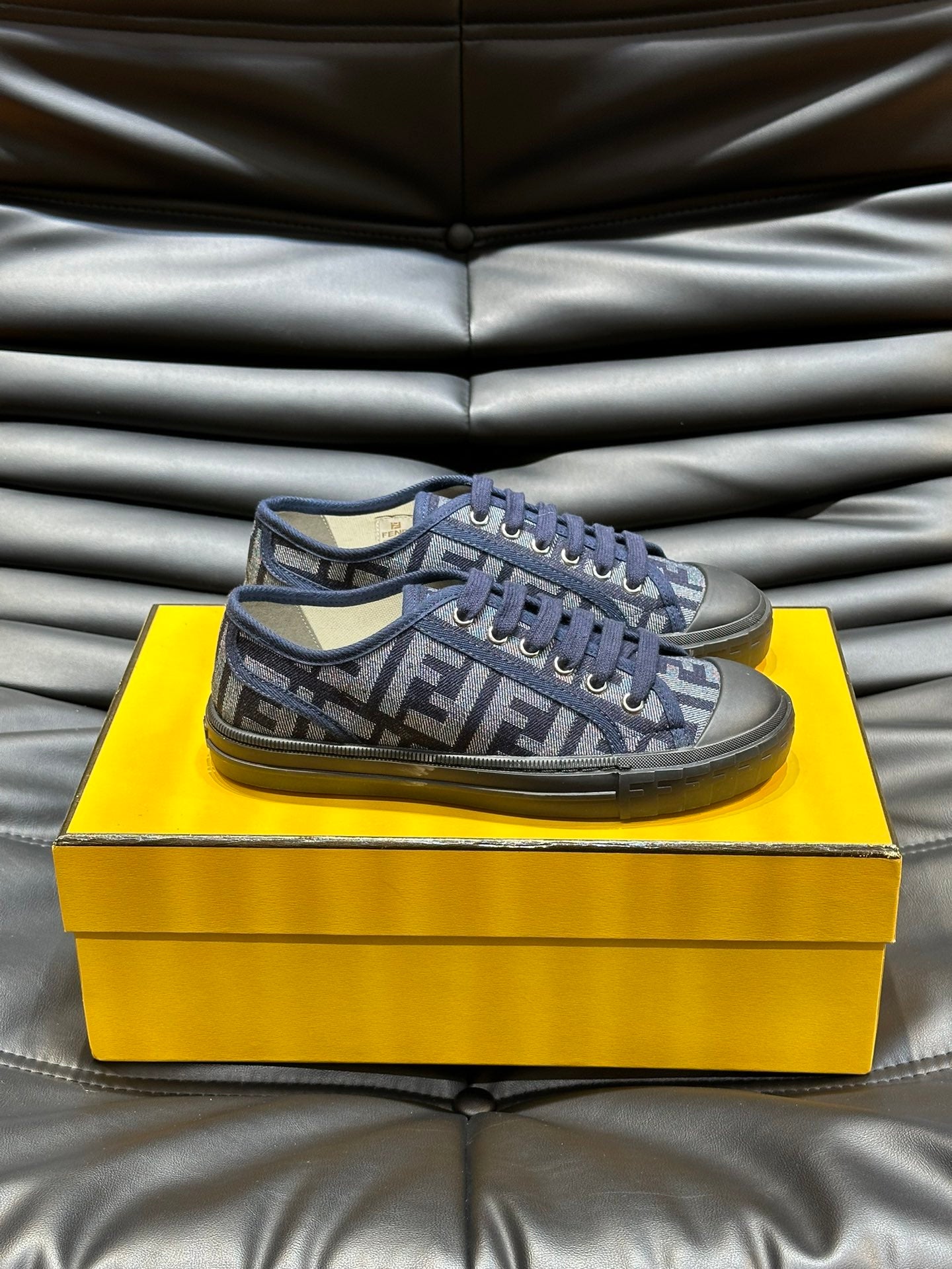 LuxluxHouse Best Quality Shoes Fendi