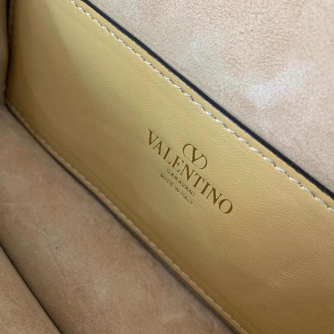 LuxluxHouse Best Quality Bags Valentino Women