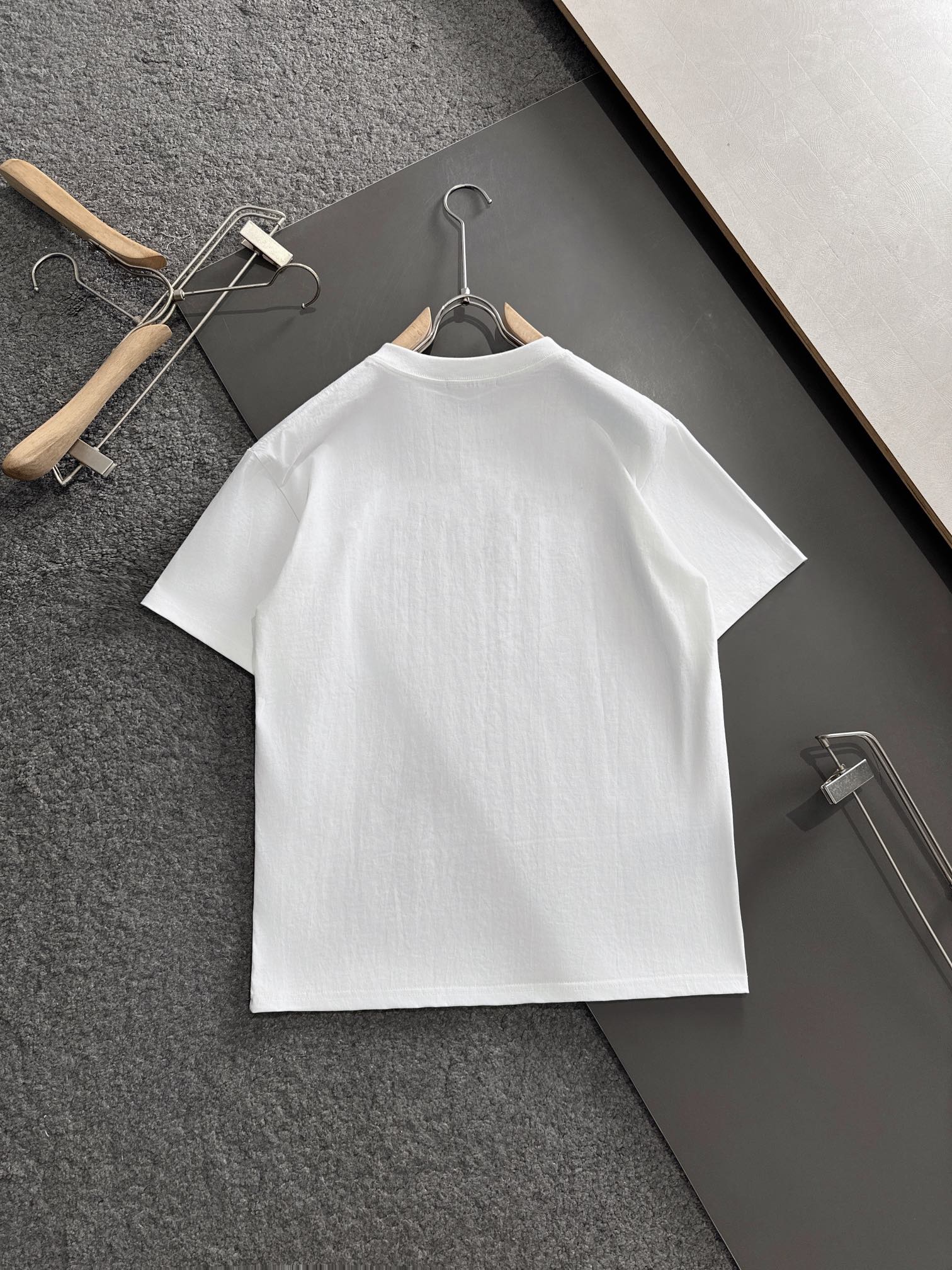 LuxluxHouse Best Quality Clothes Amiri T-shirt