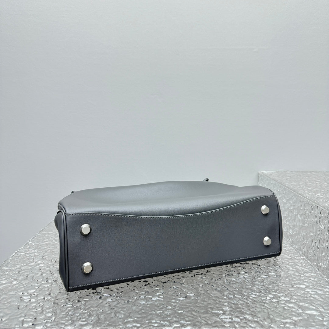 LuxluxHouse Best Quality Bags Balenciaga Women Men