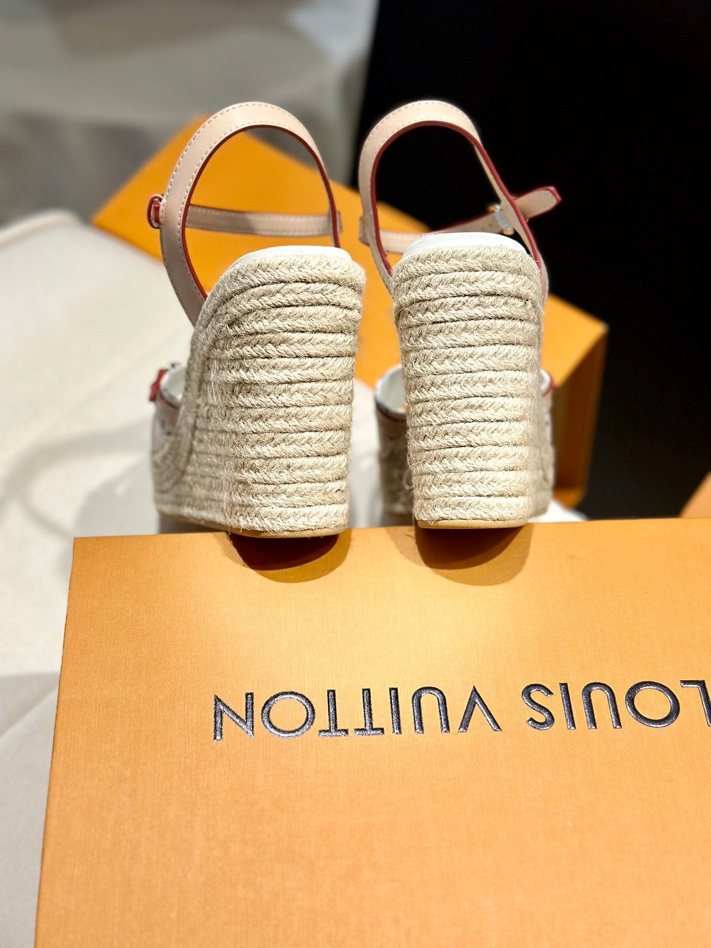 LuxluxHouse Best Quality Women Shoes Louis Vuitton