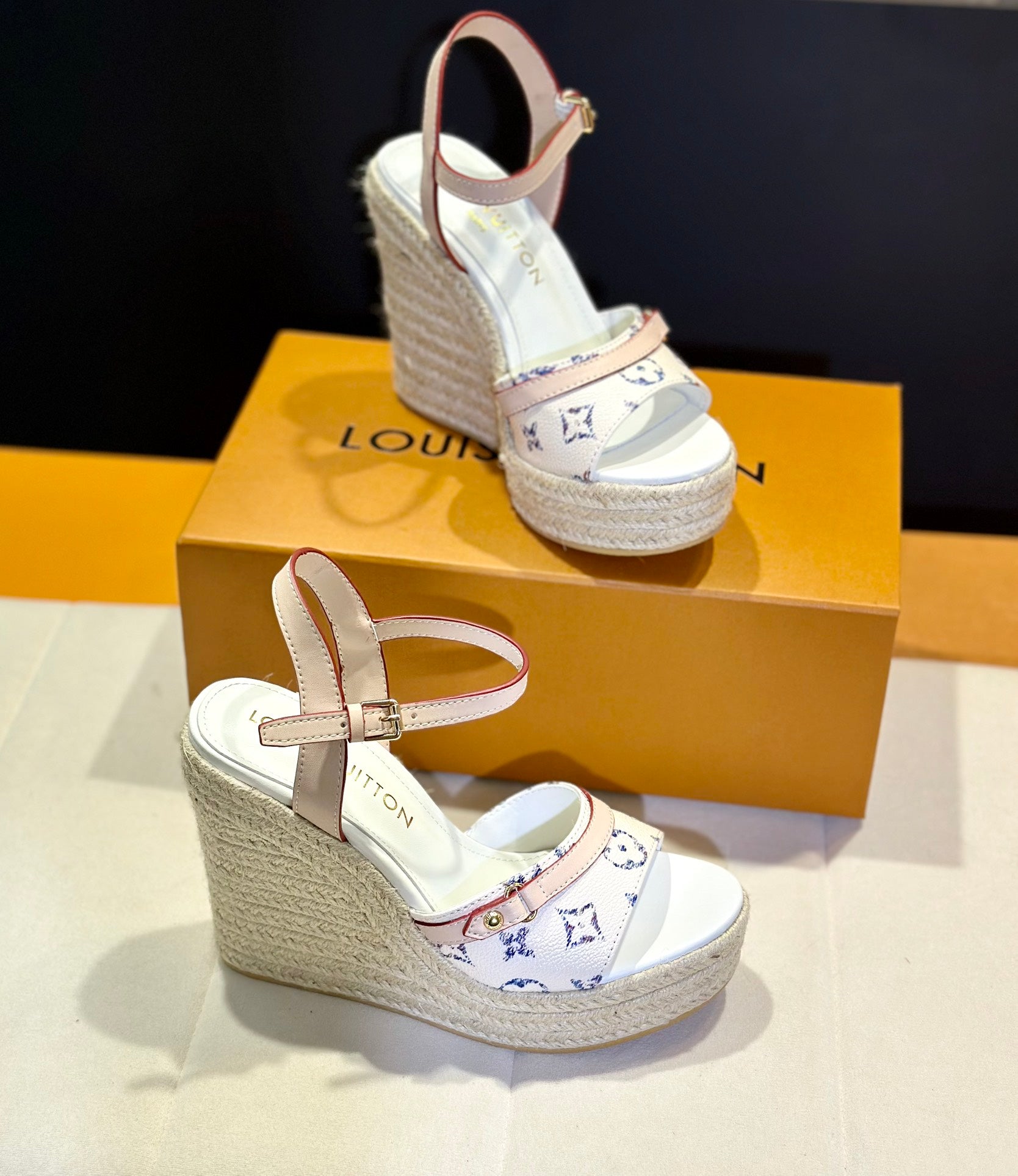 LuxluxHouse Best Quality Women Shoes Louis Vuitton
